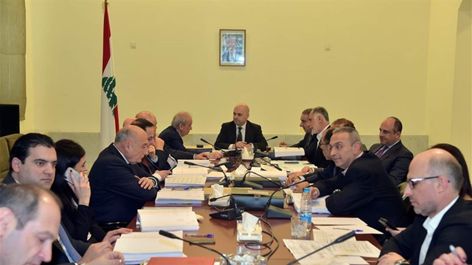 اللجنة المخصصة لمناقشة مشروع الموازنة تواصل عملها لتقليص العجز...