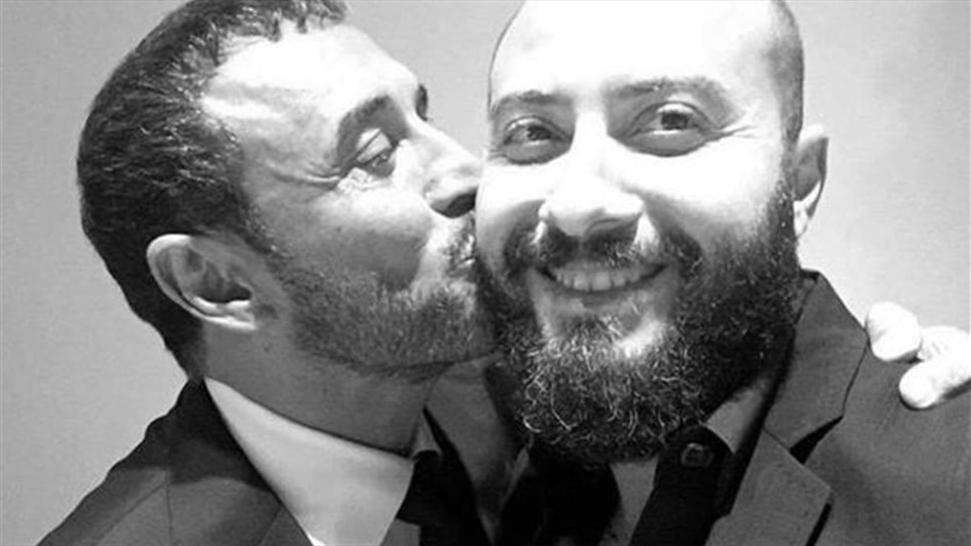 بالفيديو- ابن كاظم الساهر يشارك والده الغناء على المسرح