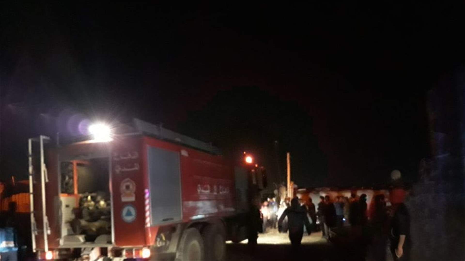 وفاة طفل جراء حريق شب في خيم للنازحين
