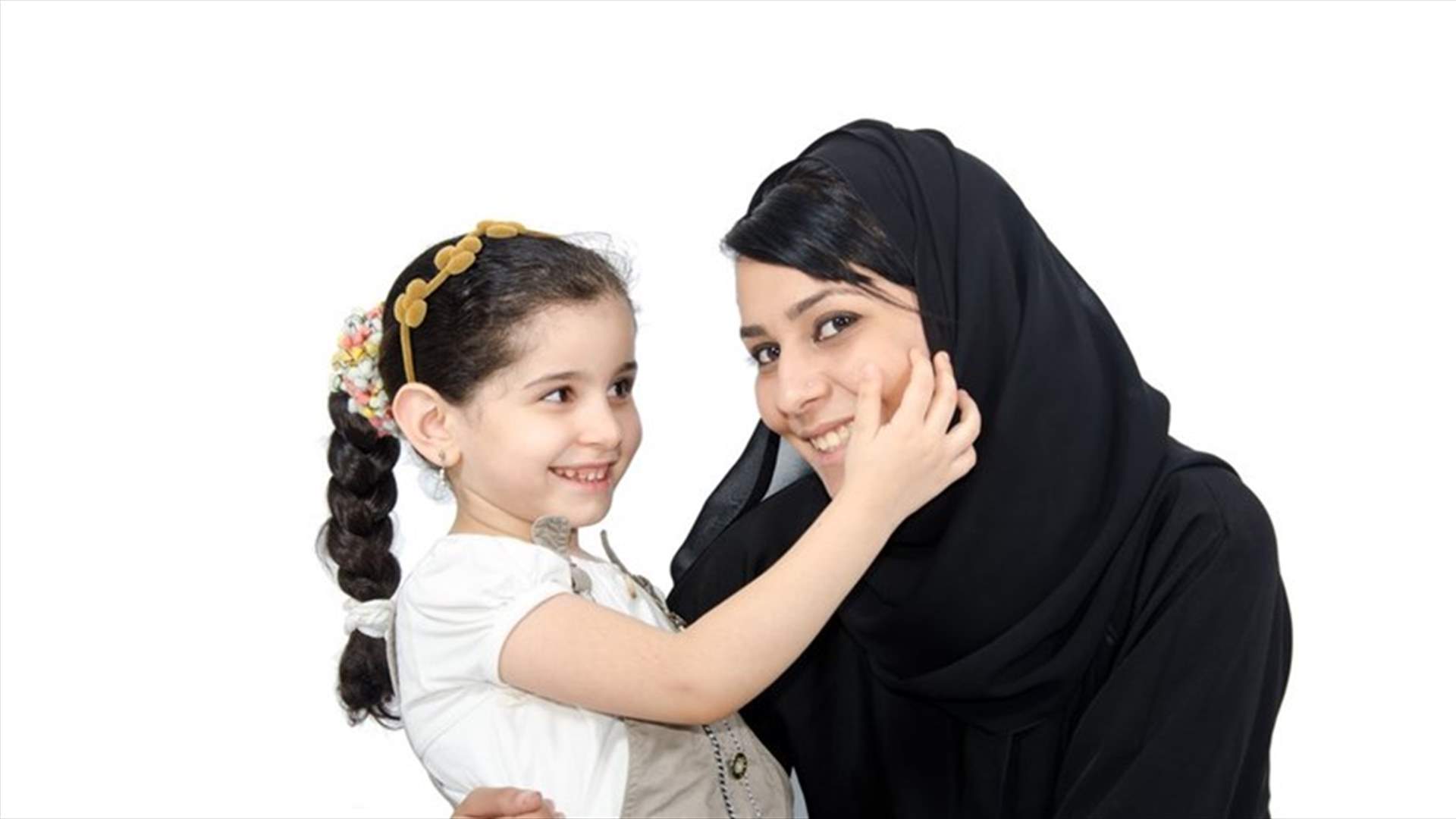 وزير العدل السعودي يحسم قضية "أحقية حضانة الأولاد"