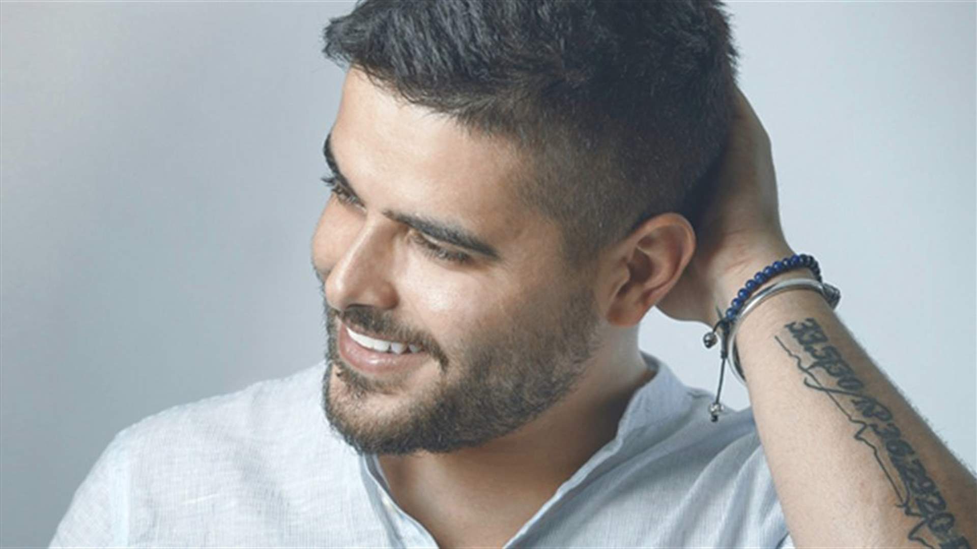 بالفيديو – ناصيف زيتون يعيش وحيداً... ووزنه ازداد 7 كيلوغرامات