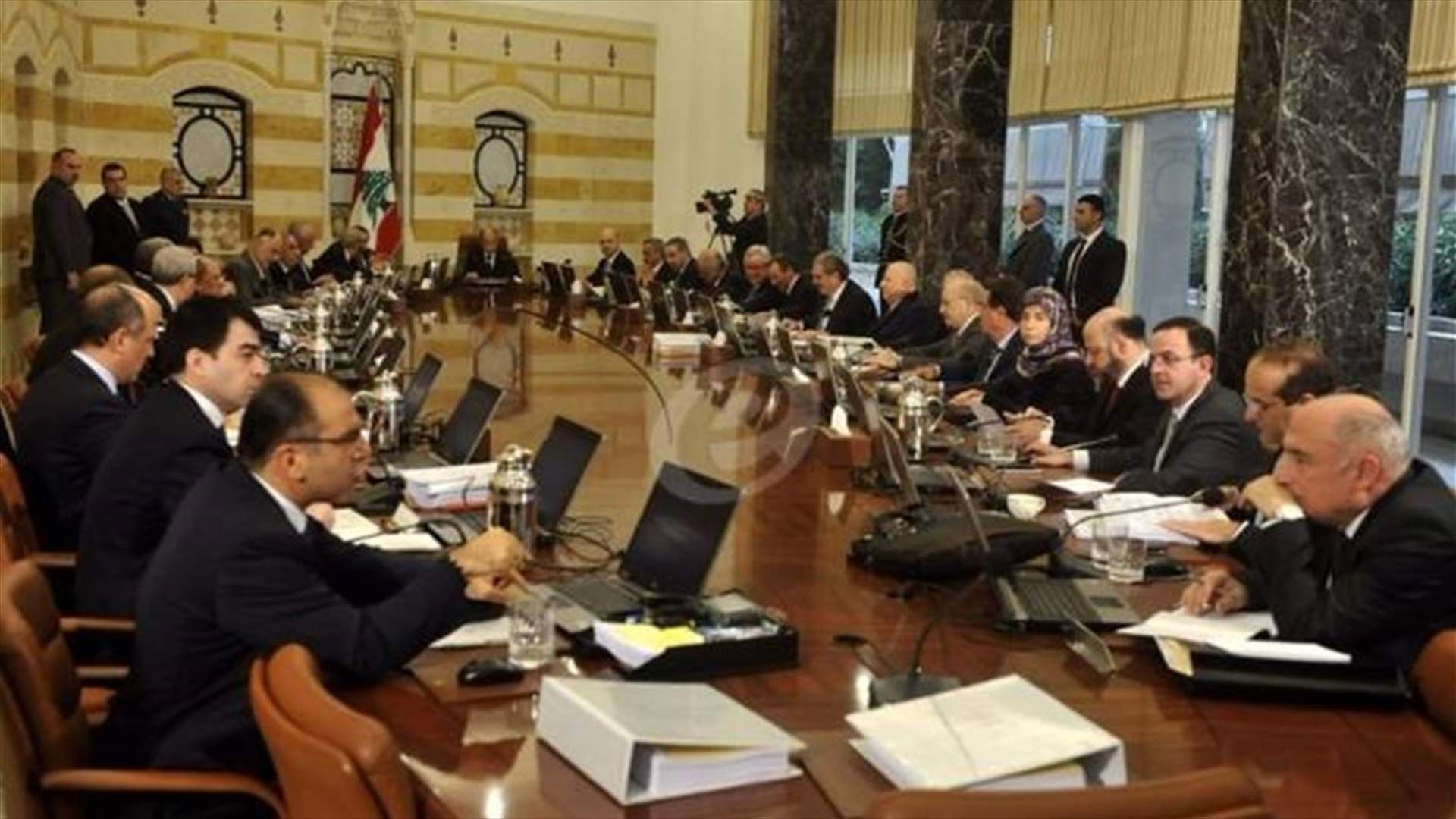 مرجع سياسي لـ"الجمهورية": لا نستطيع أن نَستبق نتائج مؤتمر "سيدر"