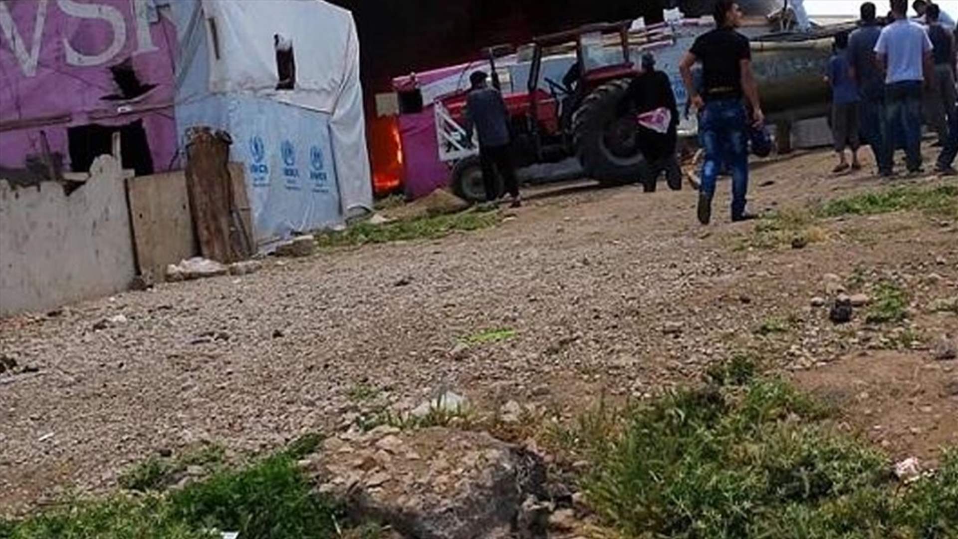 إشكال في مخيم للنازحين السوريين...وسقوط 3 جرحى