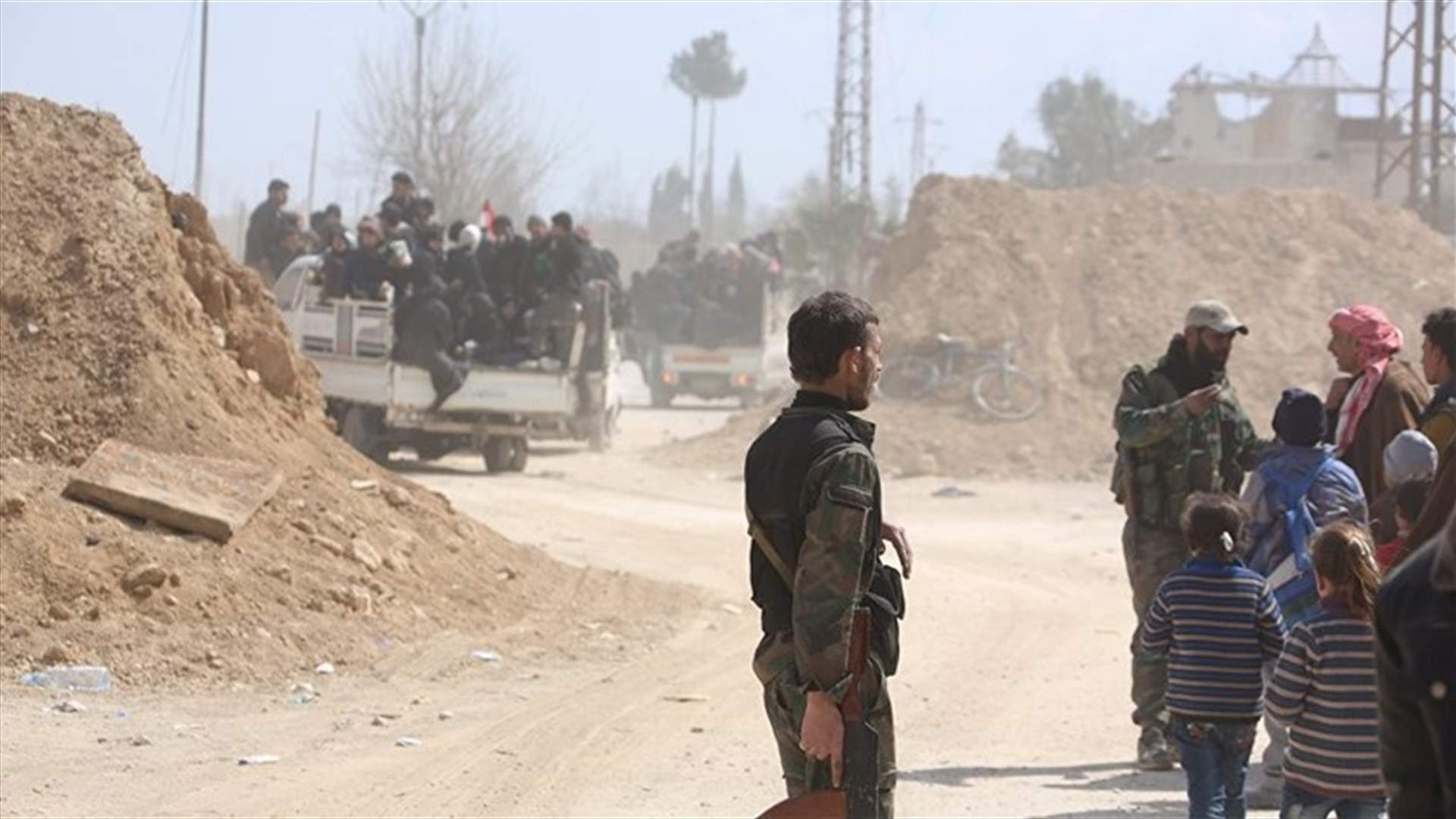 مغادرة أول دفعة من المقاتلين والمدنيين من جنوب الغوطة الشرقية الى ادلب