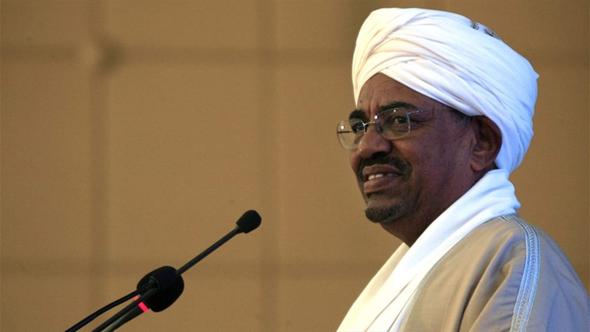 الرئيس السوداني يعلن "حربا على الفساد"