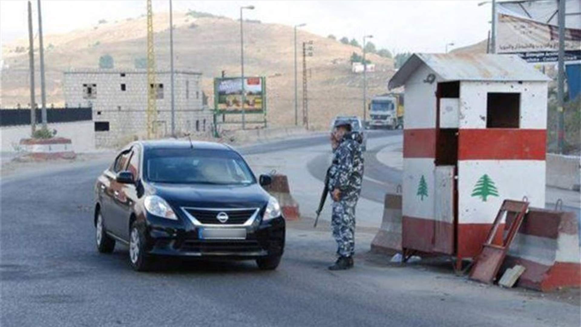 بالصورة - ضبط داخل ملابسها نحو ٦٠٠ غرام حشيشة و٦ مغلفات كوكايين