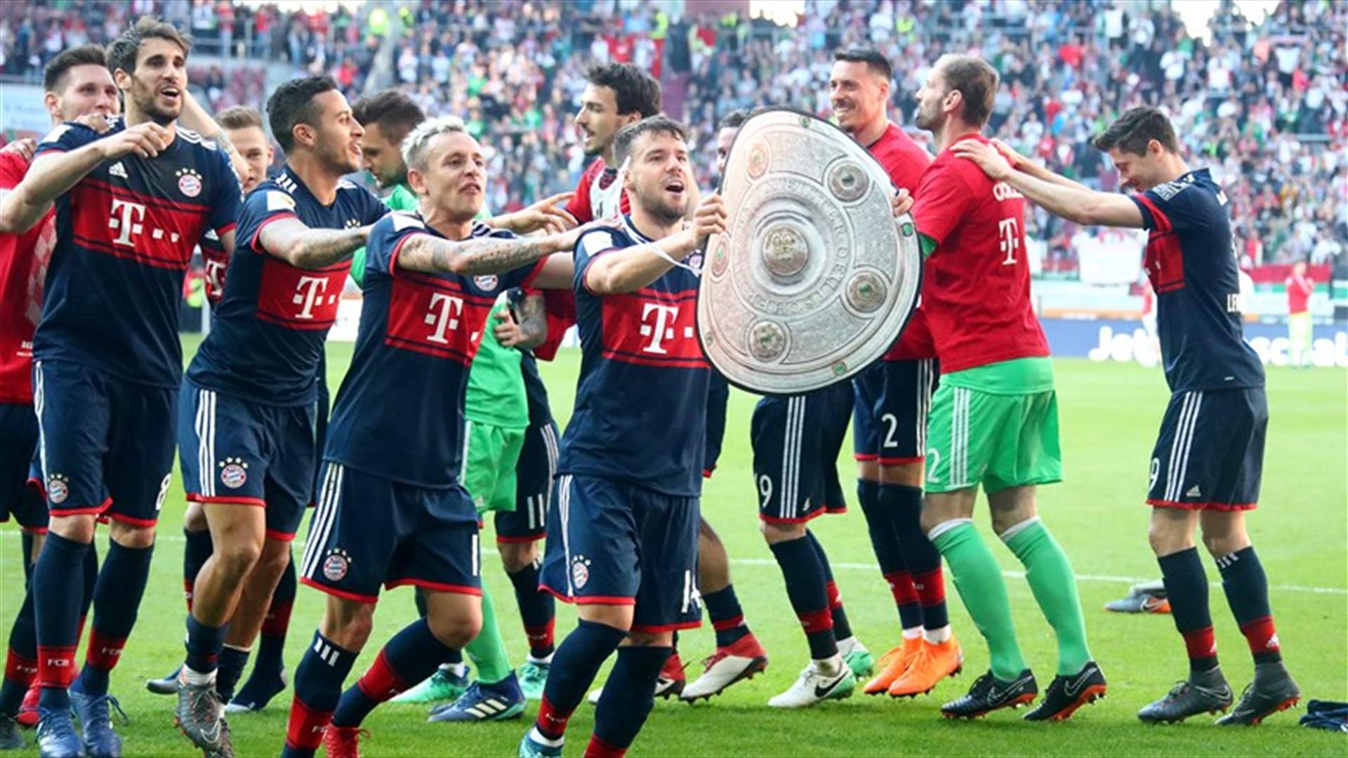 بايرن يحرز لقب الدوري الألماني للمرة السادسة على التوالي
