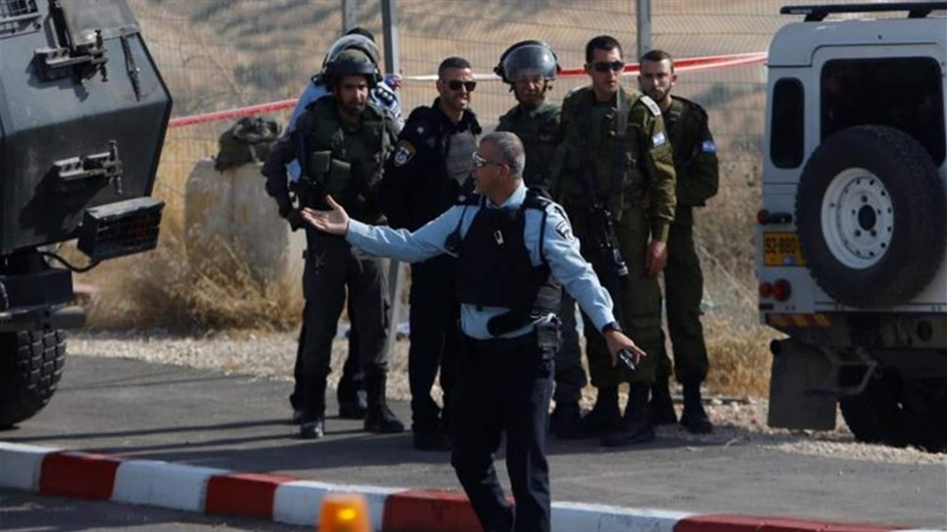 اصابة فلسطيني اثناء محاولته طعن اسرائيلي بواسطة مفك