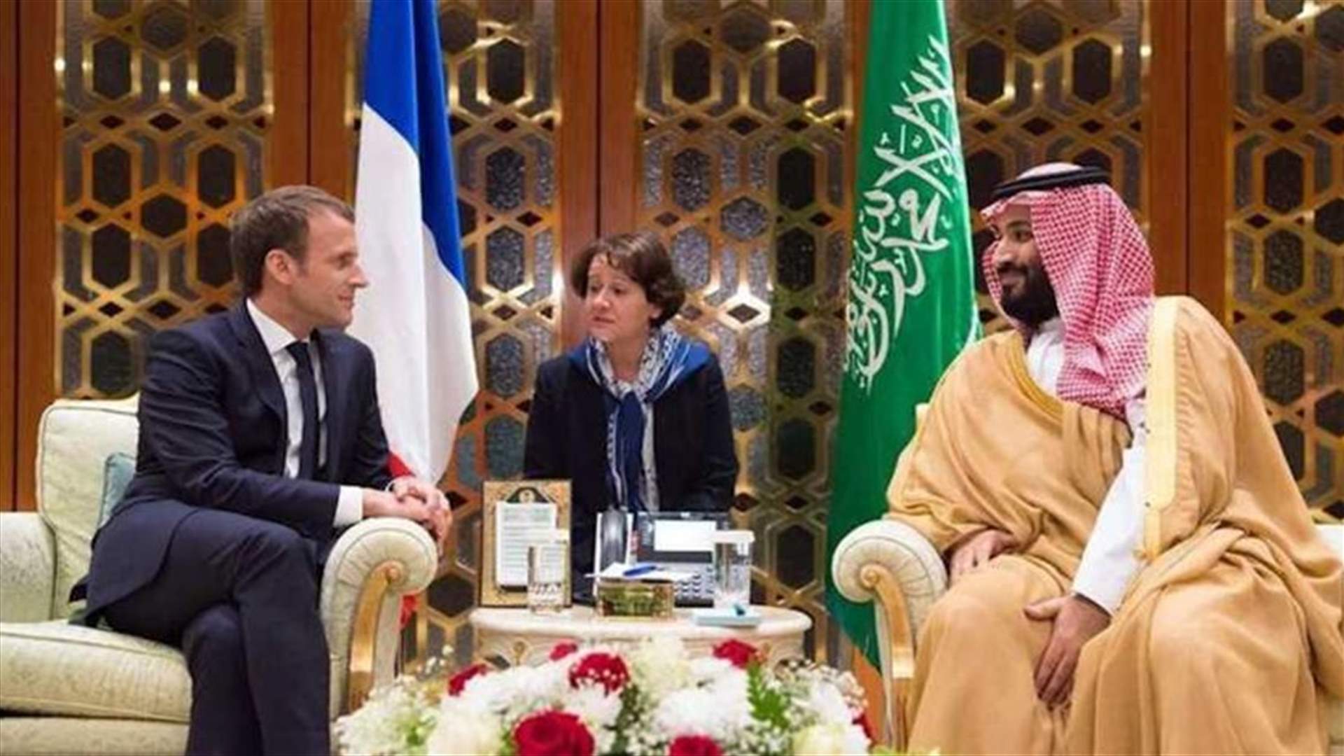 ولي العهد السعودي على مائدة ماكرون في متحف اللوفر