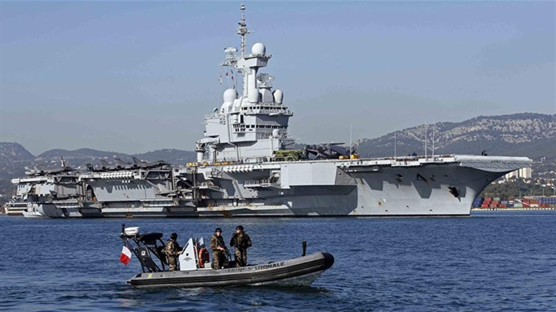 Amid Syria tensions, Russian jet flies low over French warship