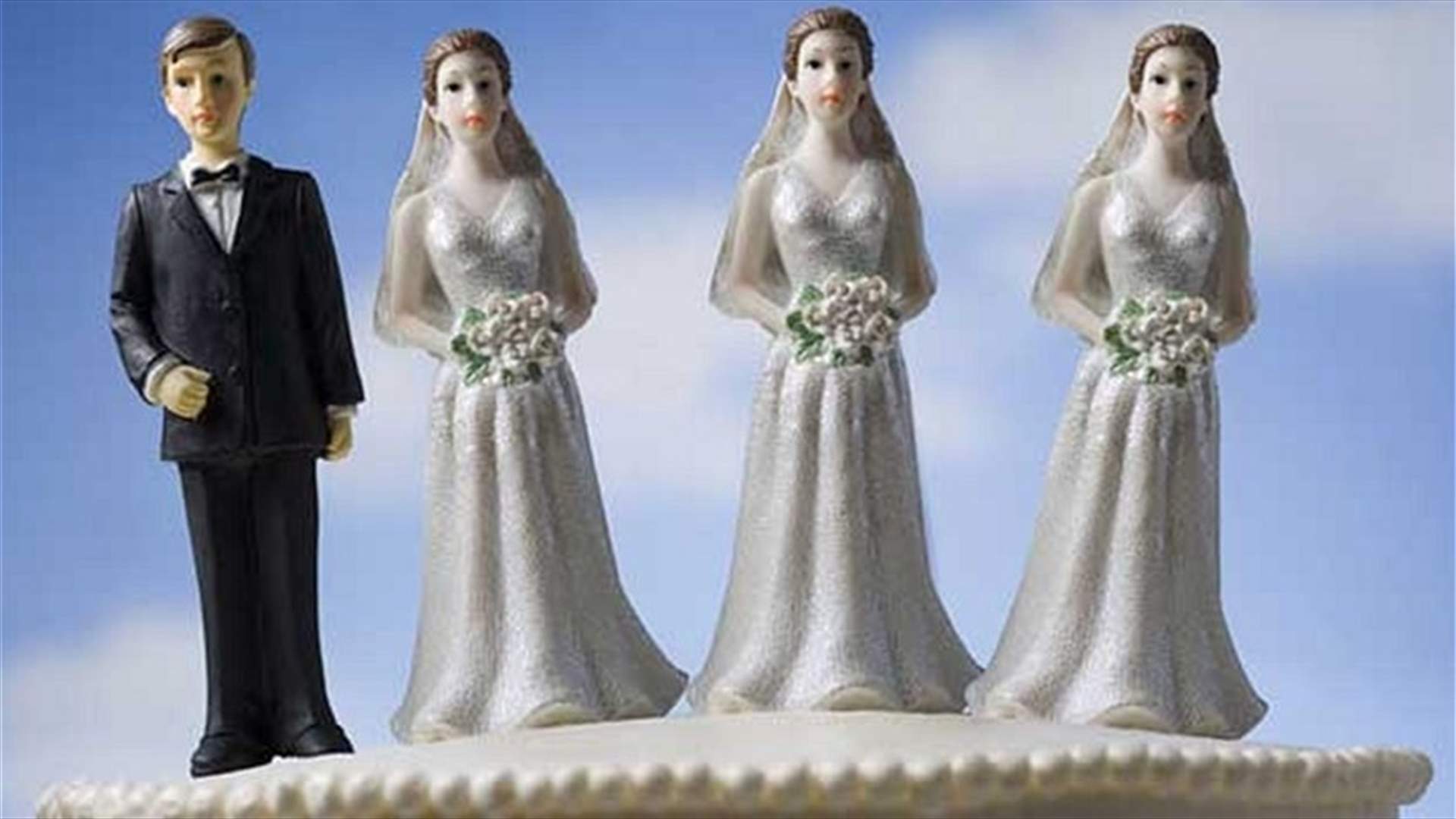 بالصور- هدية غير متوقّعة لسعودي من زوجاته الثلاث بمناسبة تقاعده!