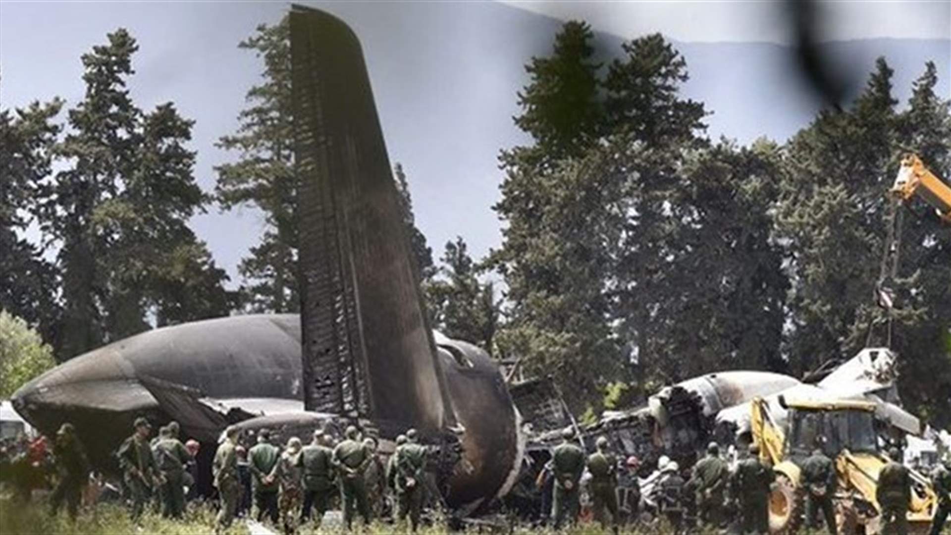Algerians mourn victims of deadly military plane crash