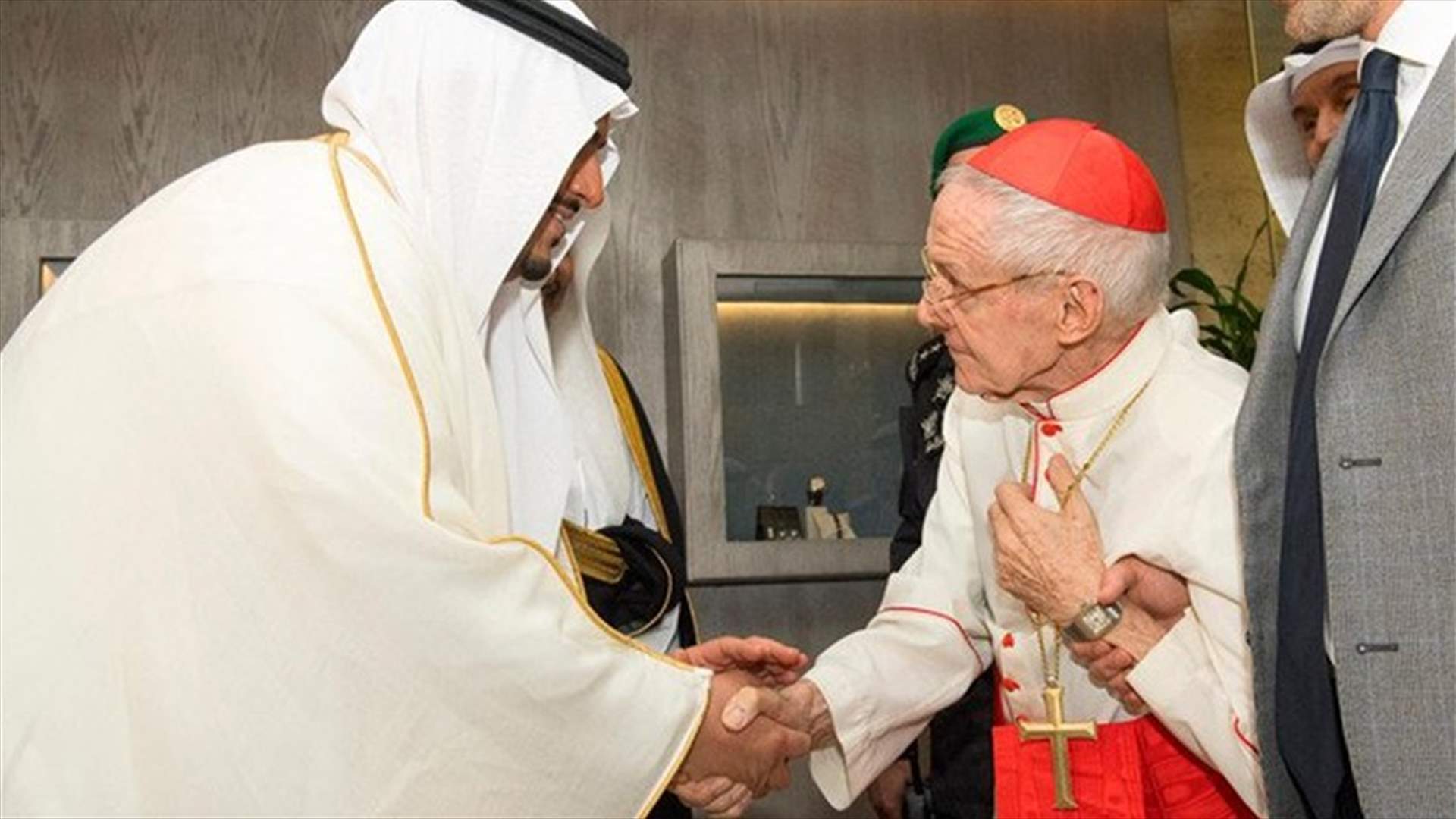 بالصور- الكاردينال جان لويس توران في الرياض قادماً من الفاتيكان