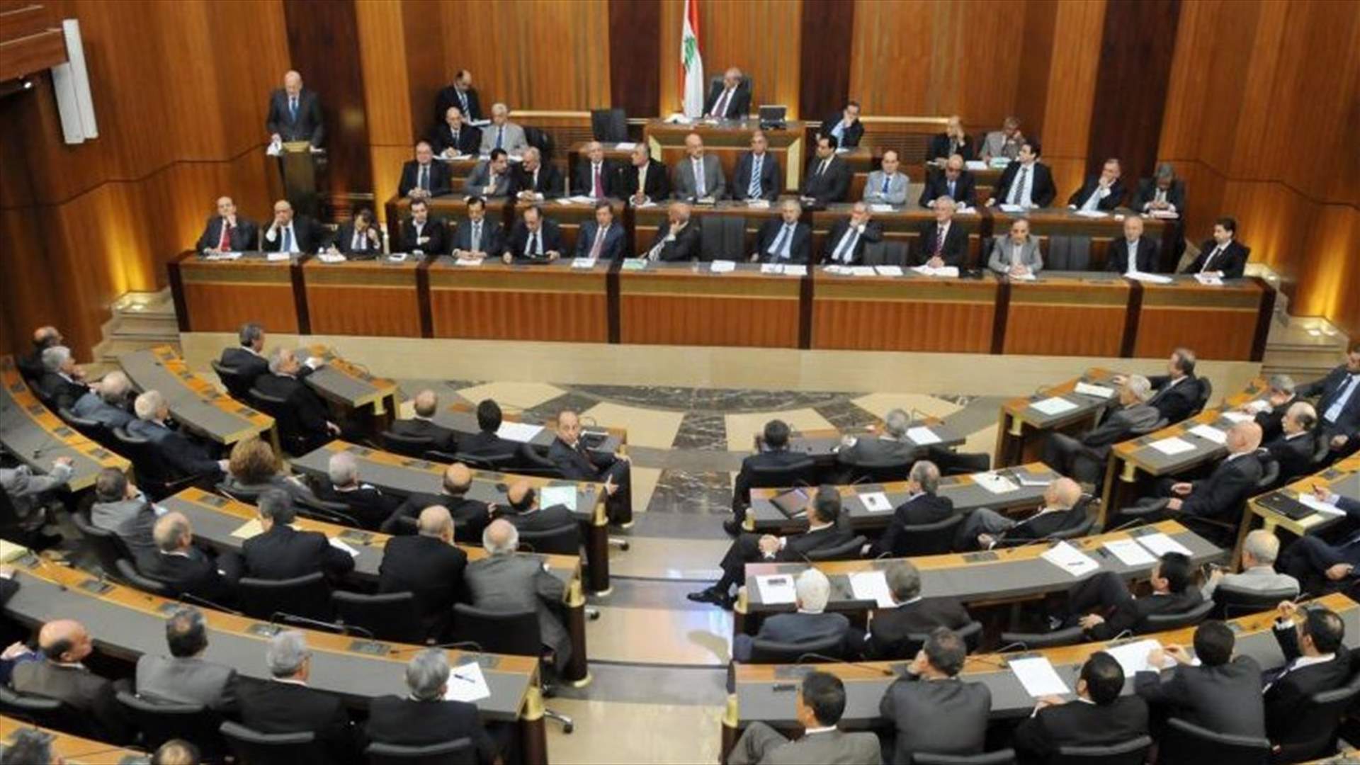 رئيس أحد الأحزاب لـ "الجمهورية": أنا "قرفان"