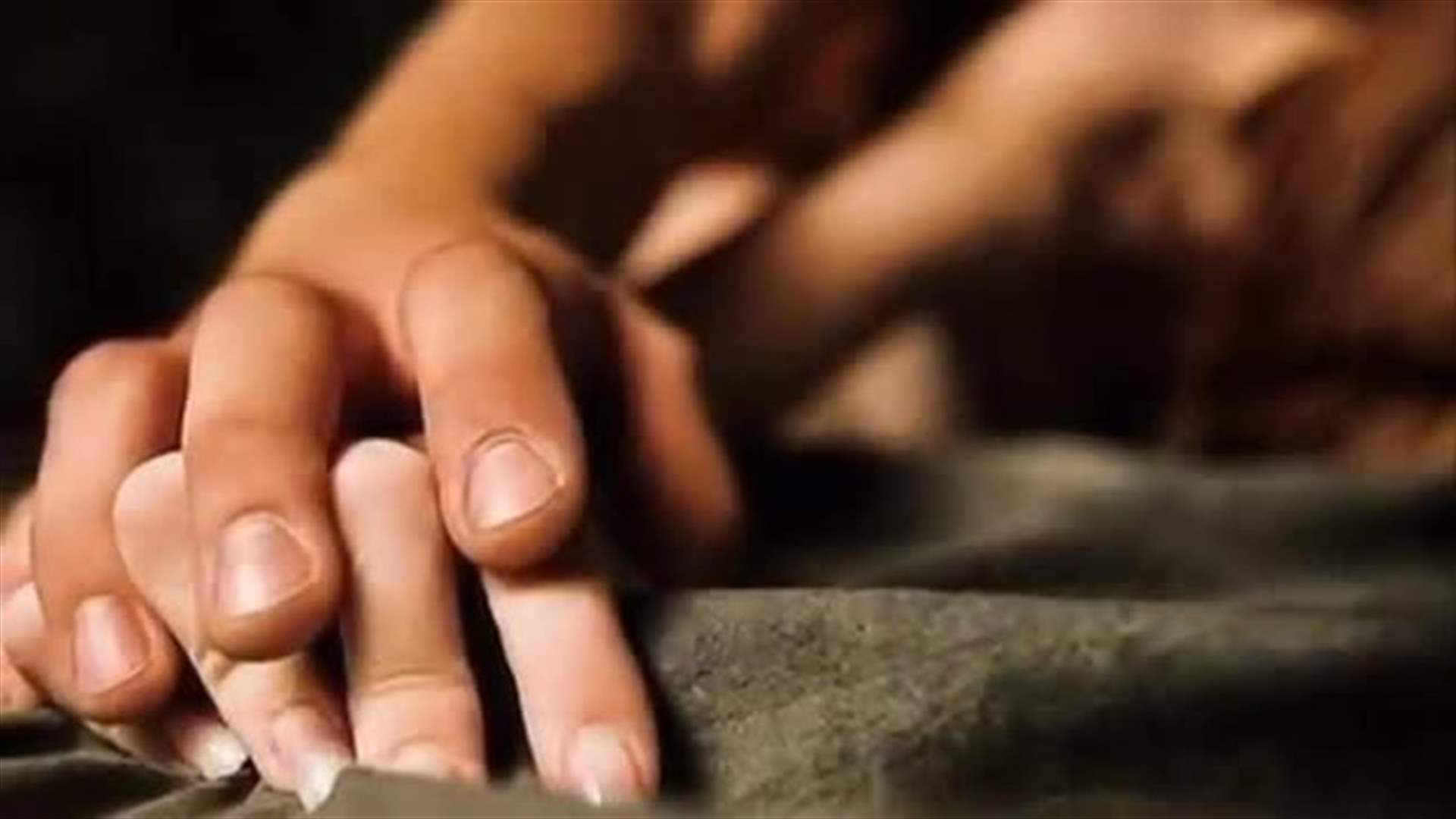 توفي على فراش زوجة صديقه...ماذا حصل بعدها؟