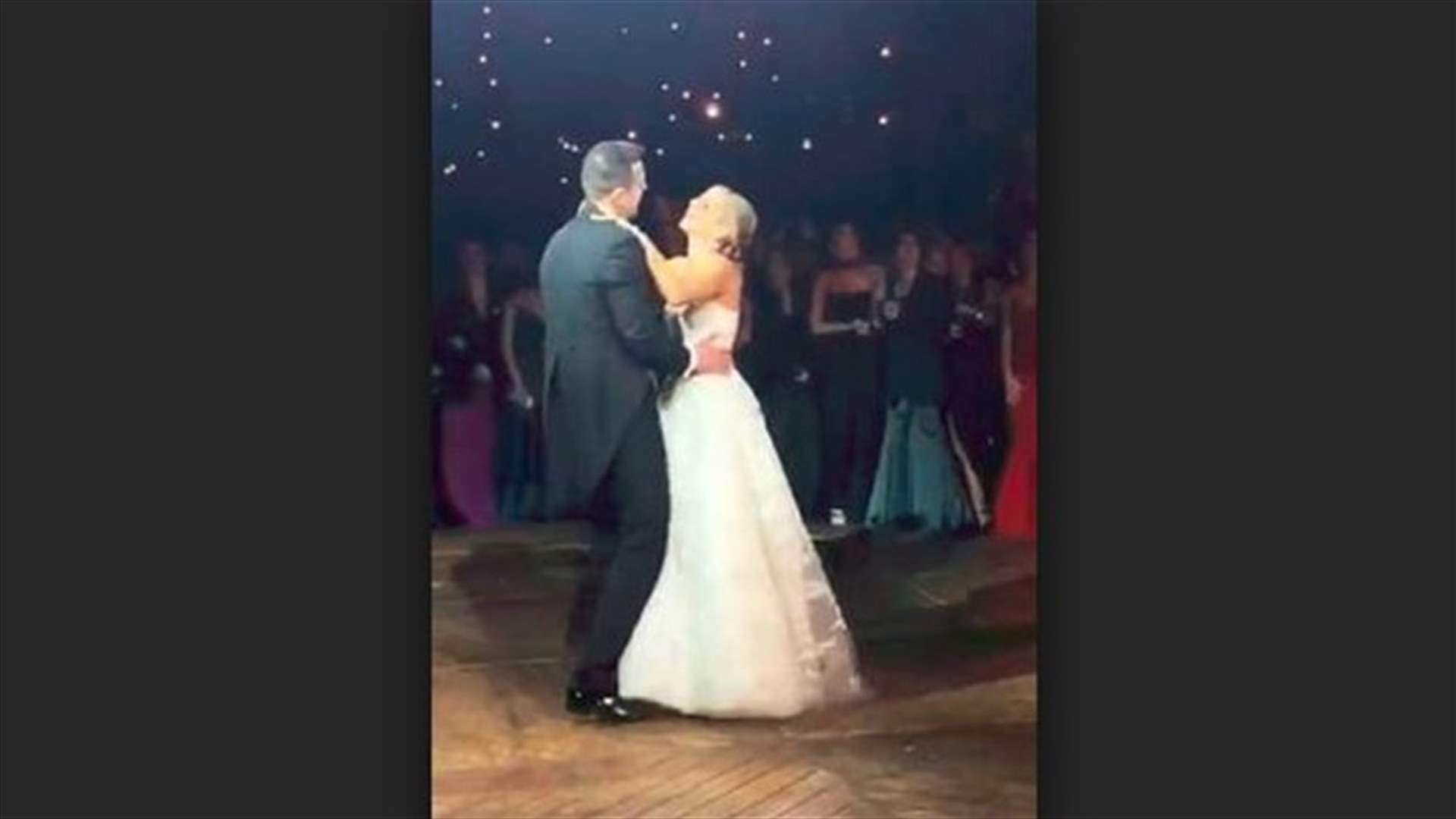 بالفيديو – حفل زفاف تحوّل إلى مأساة بسبب الألعاب النارية... إليكم ما حصل!
