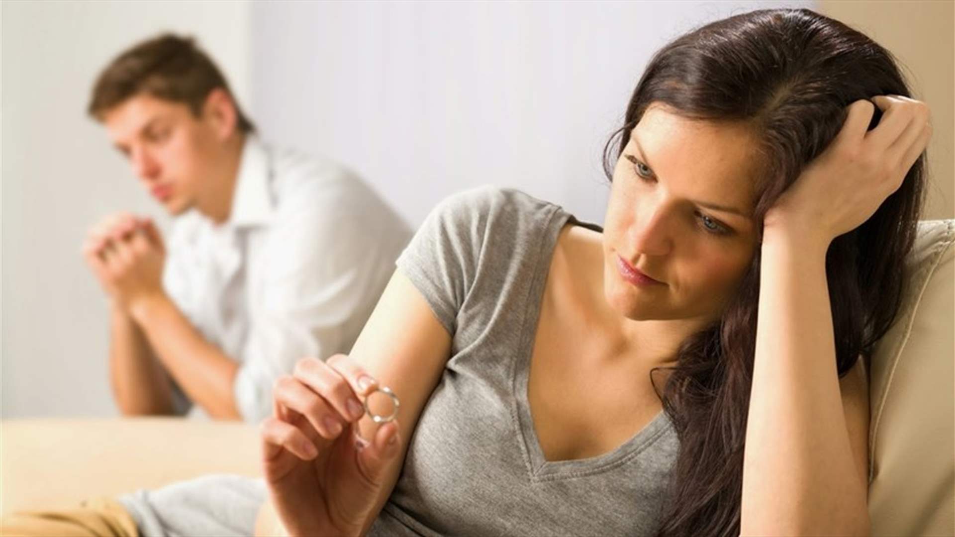 ادعى أنه إرهابي ليتخلص من زوجته ويتزوج عشيقته...