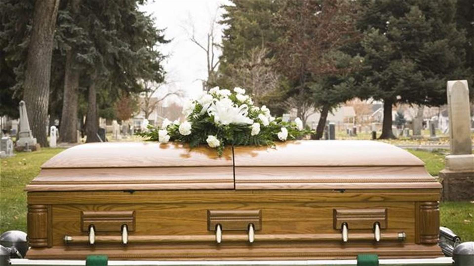 بالفيديو – شابة حضرت حفل تخرجها بالتابوت... لن تصدقوا السبب!