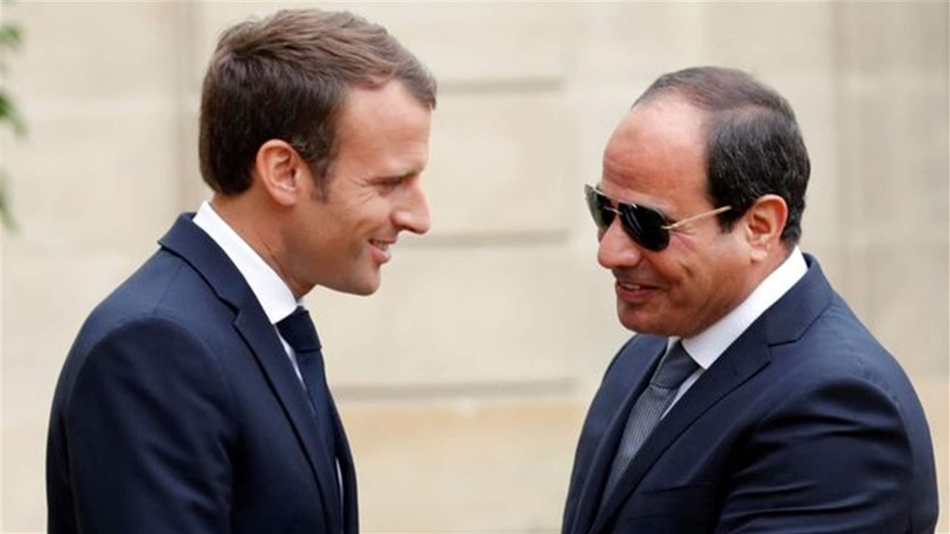 ماكرون بحث مع السيسي هاتفيا الأزمة السورية