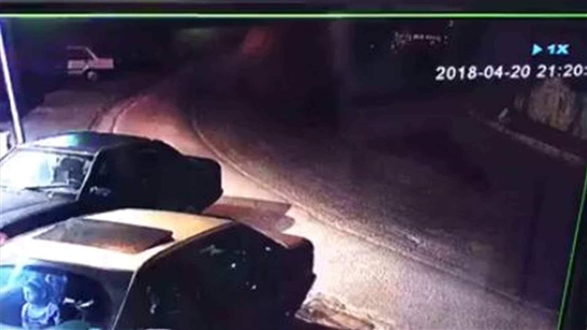 بالفيديو- حادث سير مروع في بلدة جويا...سيارة اجتاحت دراجة نارية