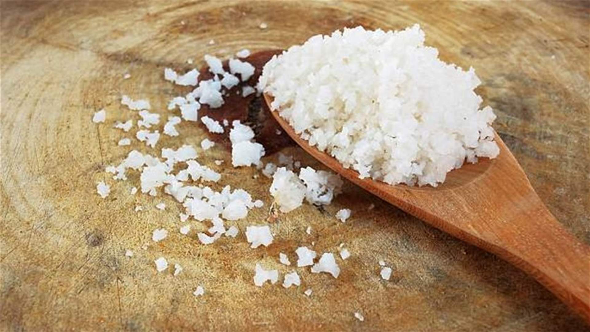 حاولت قتل طفلتها الرضيعة بالملح... فهكذا كان عقابها!