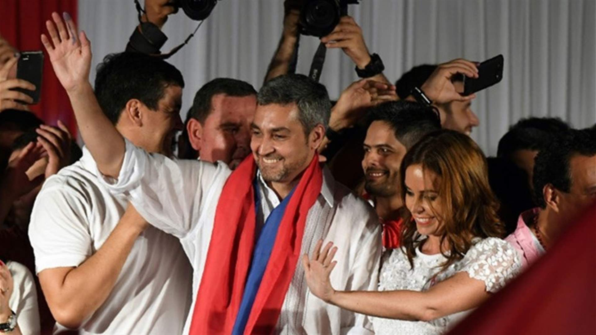 فوز اليميني ماريو بينيتيز في انتخابات الرئاسة في بارغواي