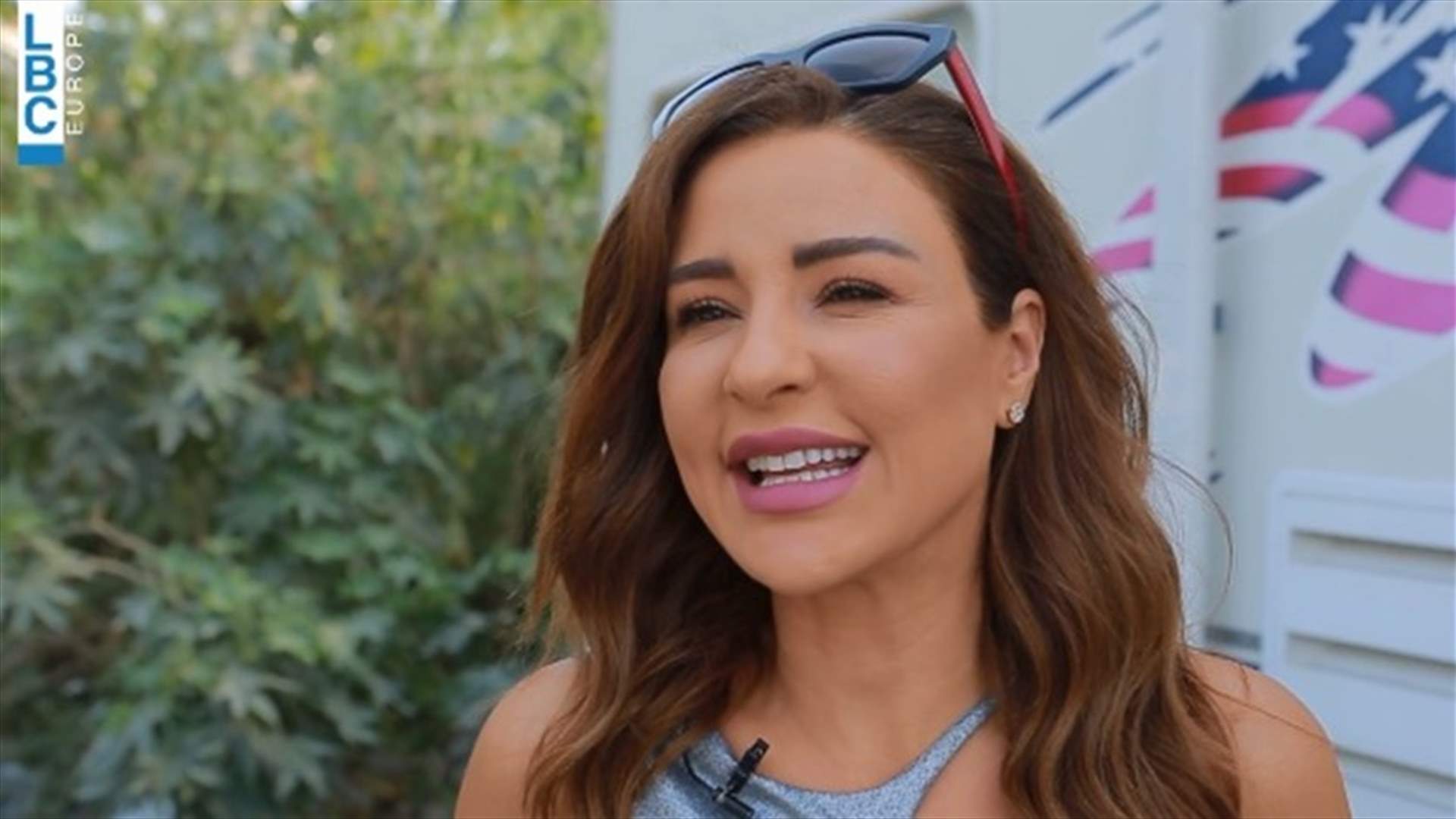 خاص بالفيديو- رومانسية نانسي عجرم بـ "رح إتغيّر".. ماغي بو غصن تكشف كواليس شارة "جوليا"!