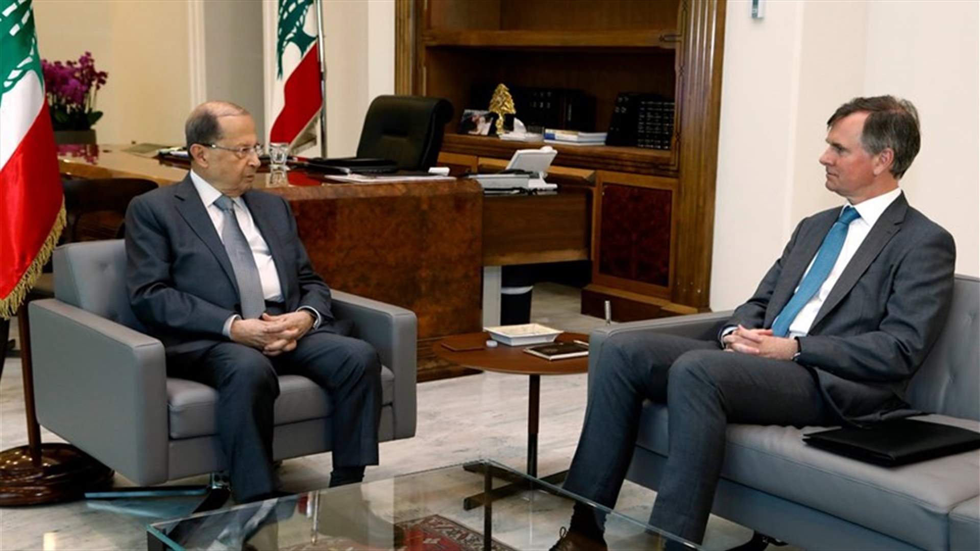 الجمهورية : هذا ما اكده السفير البريطاني للرئيس عون