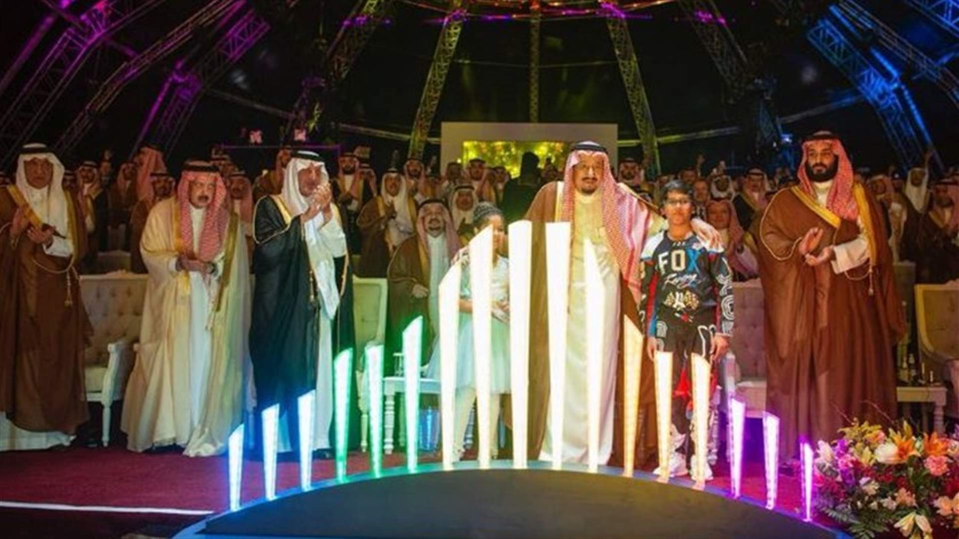 العاهل السعودي يضع حجر الاساس لمشروع القدية...أكبر مدينة ثقافية وترفيهية في العالم؟