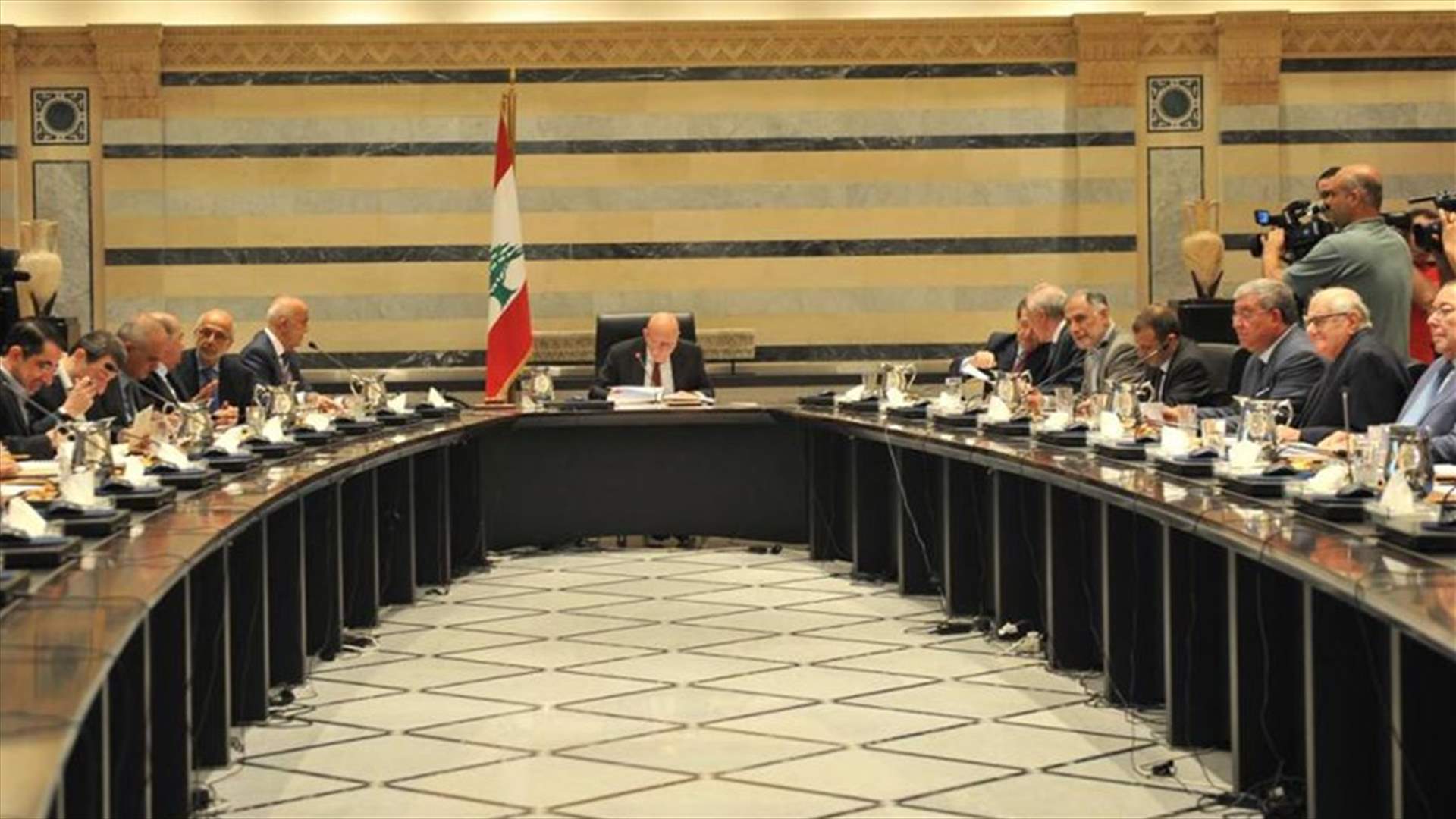 "الجمهورية": غُبار يَحجُب الفضيحة حتى نهاية 2018