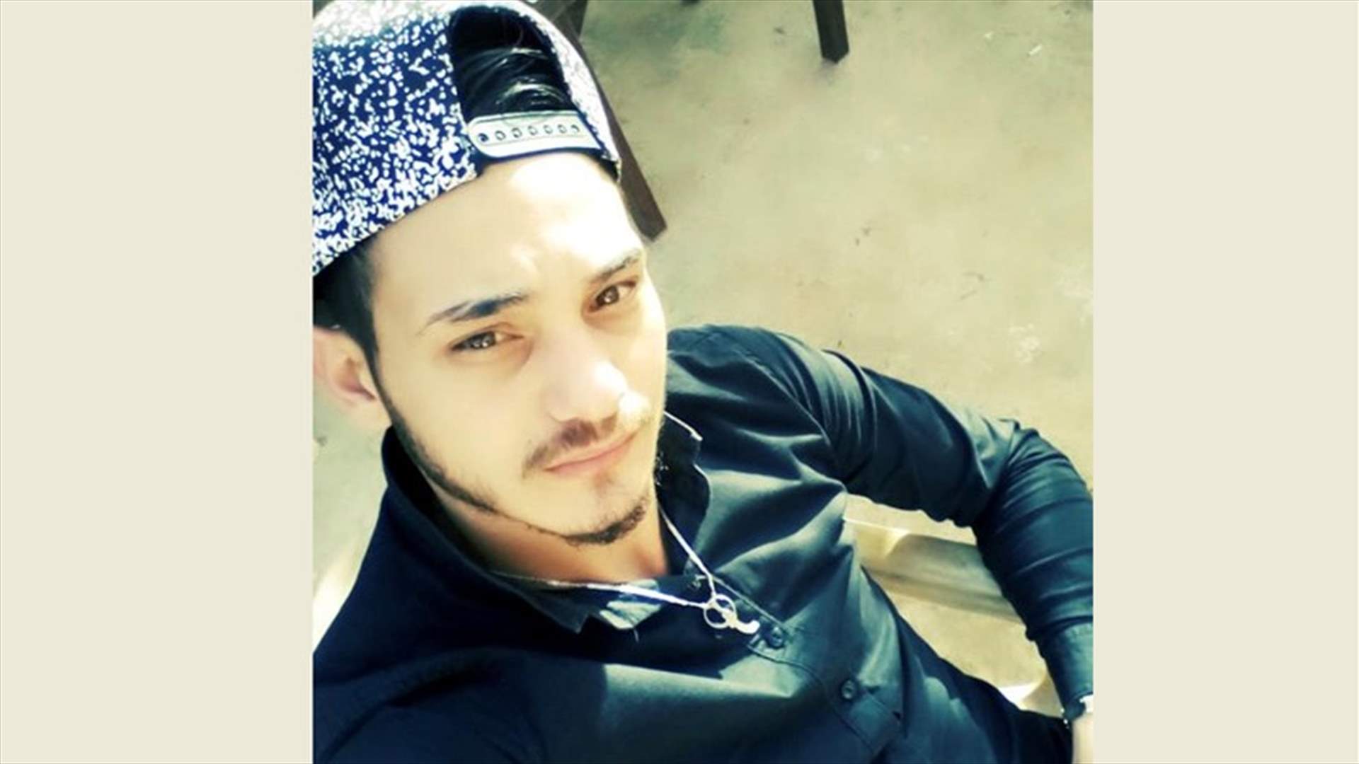 حاول رفع علم حركة "أمل" فأصيب بصعقة كهربائية