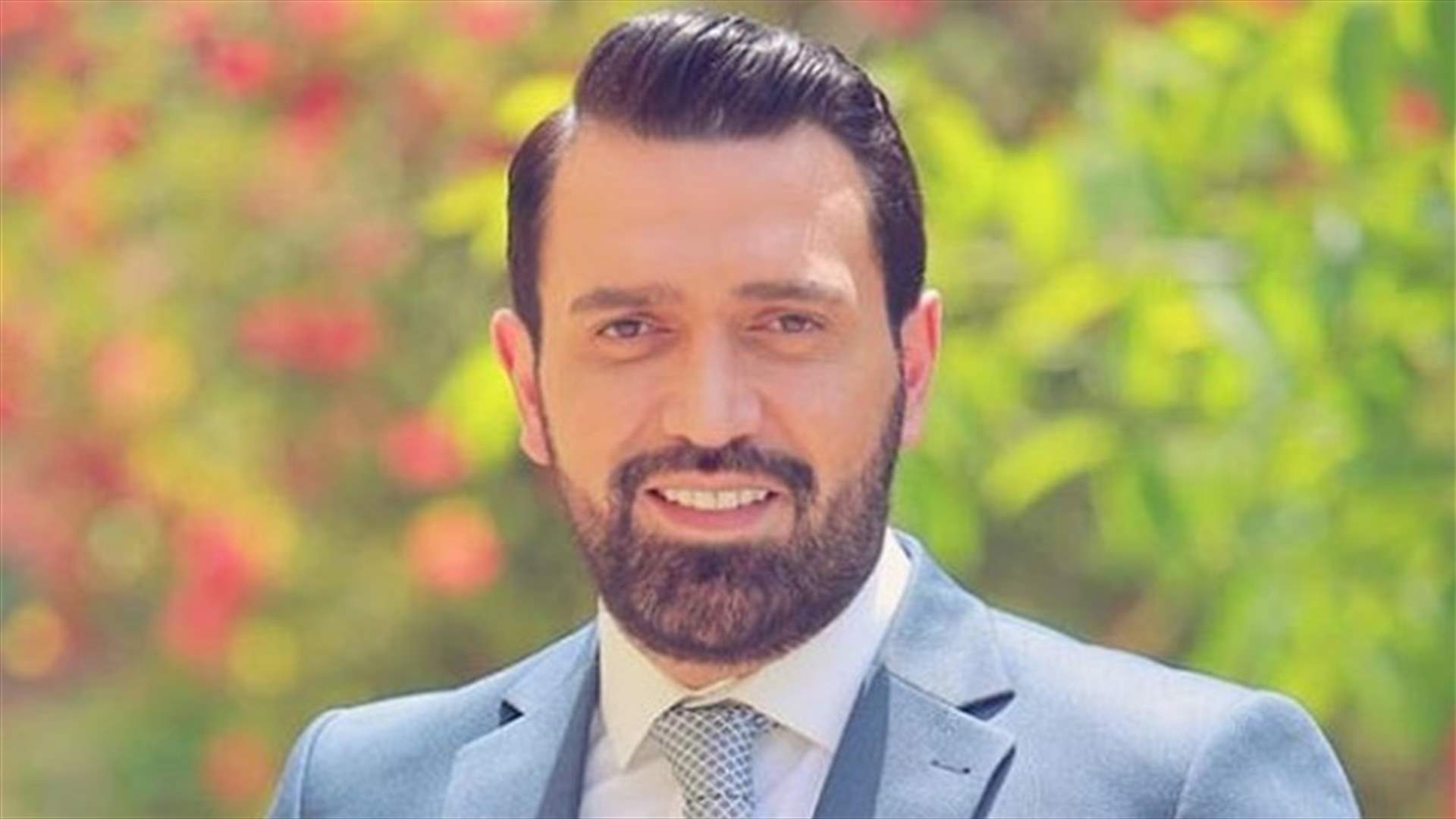 طارق سويد كسر رجله منذ أكثر من أسبوع.. فلماذا يرفض وضع الجبيرة؟