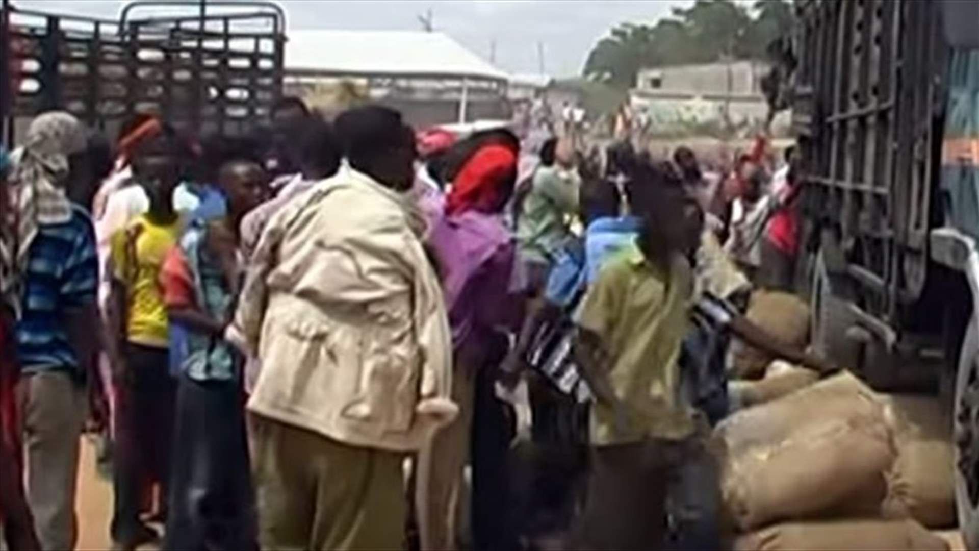 مقتل 11 شخصا في انفجار في سوق بالصومال