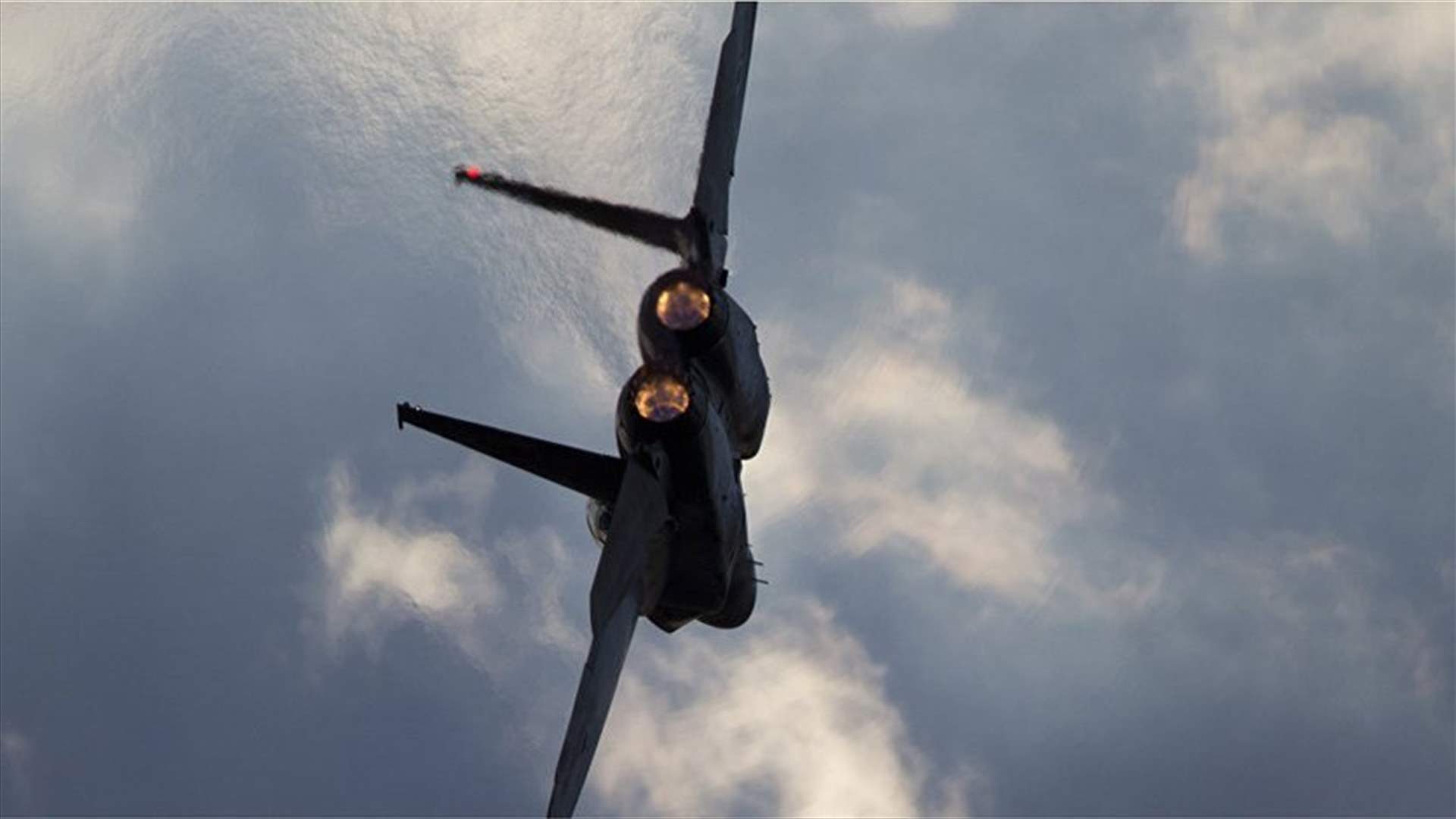 Iran targets Israeli bases across Syrian frontier, Israel pounds Syria