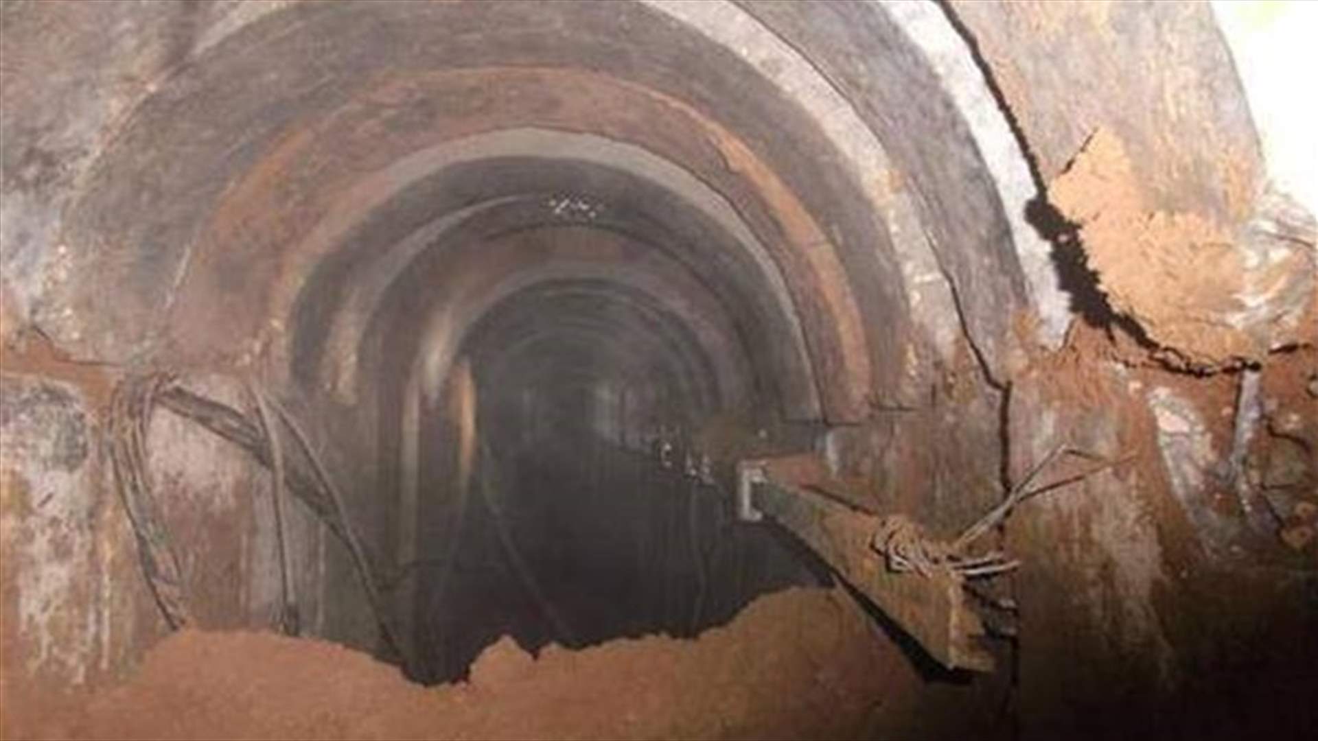 الجيش الاسرائيلي يستهدف نفقا لحماس في شمال غزة