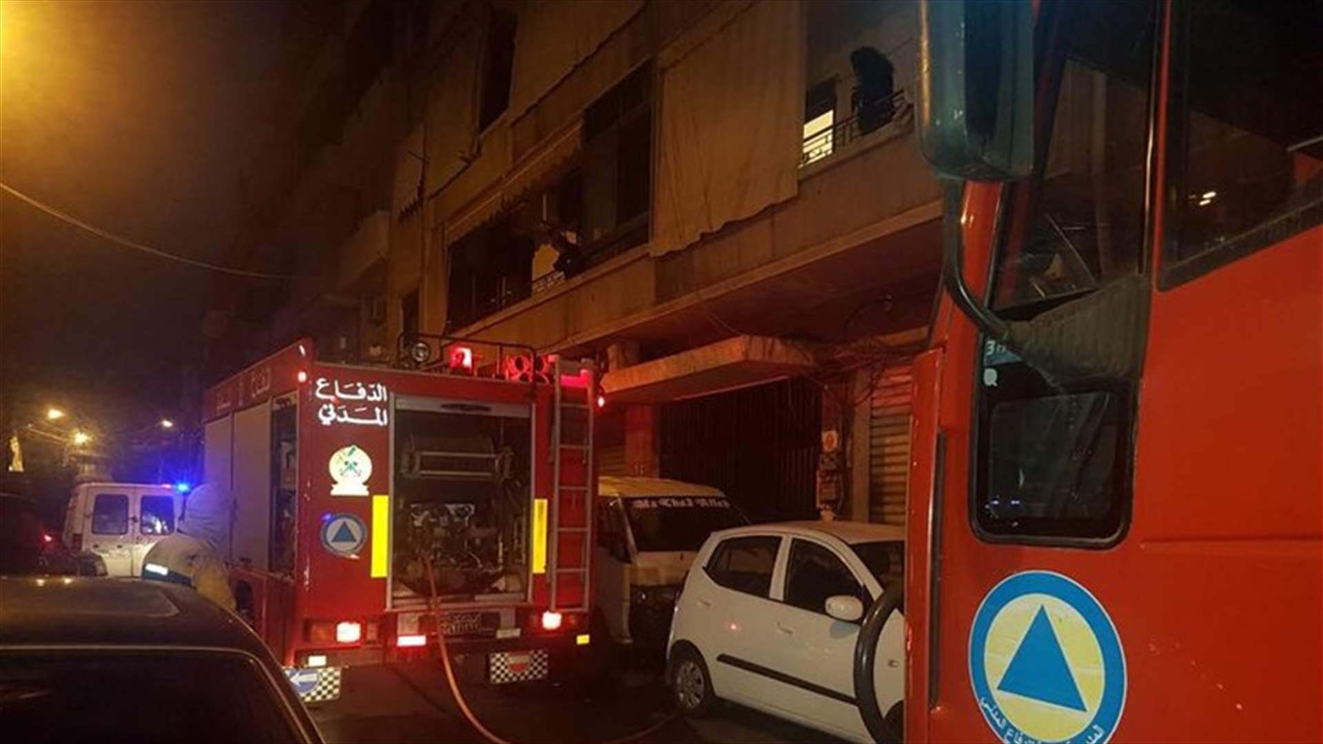 بالصور - وفاة عاملتين أجنبيتين في حريق داخل غرفة عمّال في الدورة