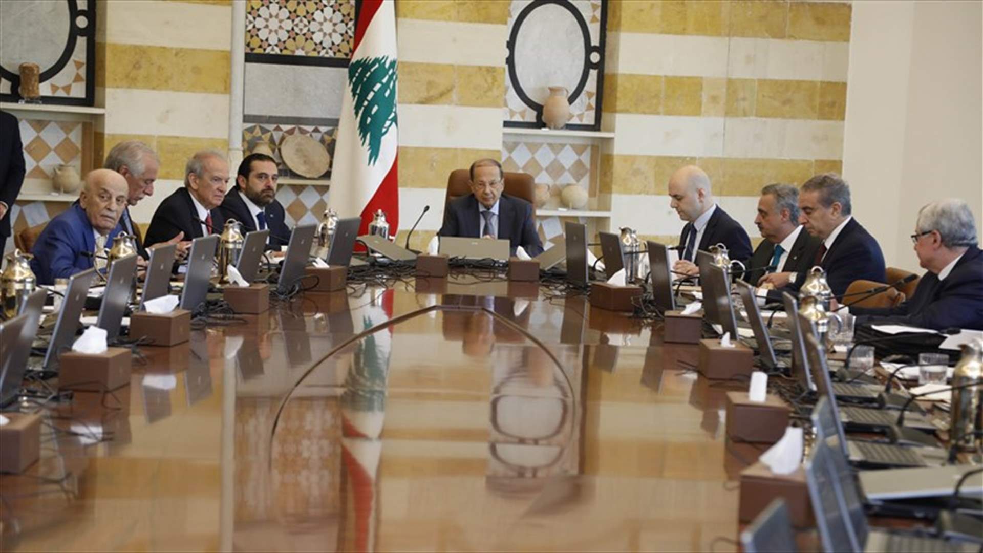 عون تمنى على الحريري إعداد تقرير عن إنجازات الحكومة وعرضها على المواطنين