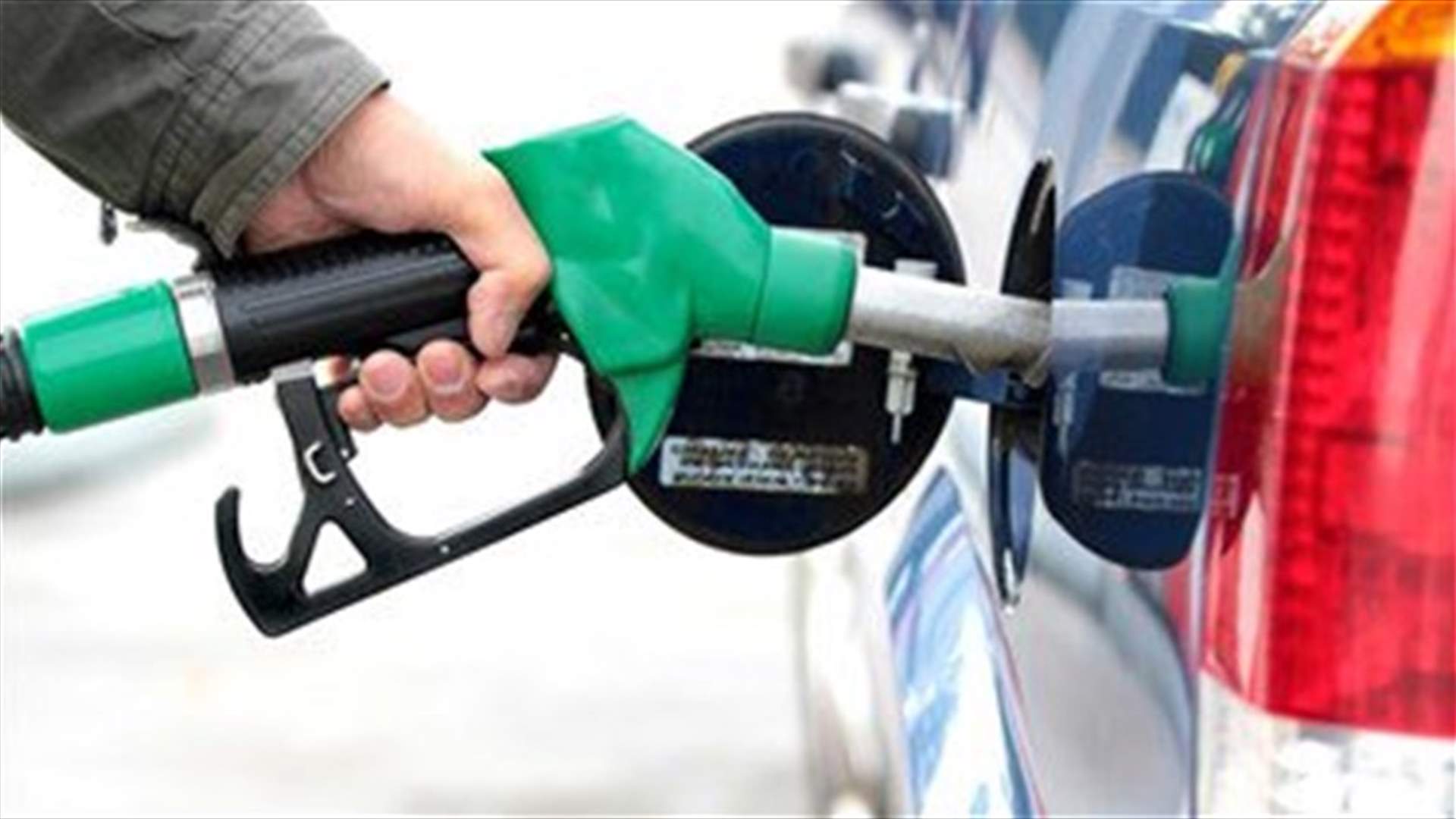 Price gasoline increases 400 LBP