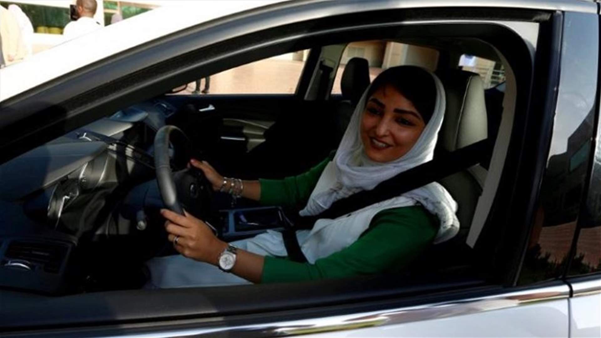 السعودية تطلق ناشطة بارزة مؤيدة لحقوق المرأة