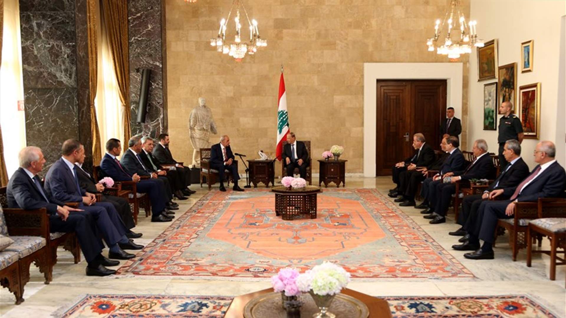 التوافق ليس بكلمة سر من الخارج
