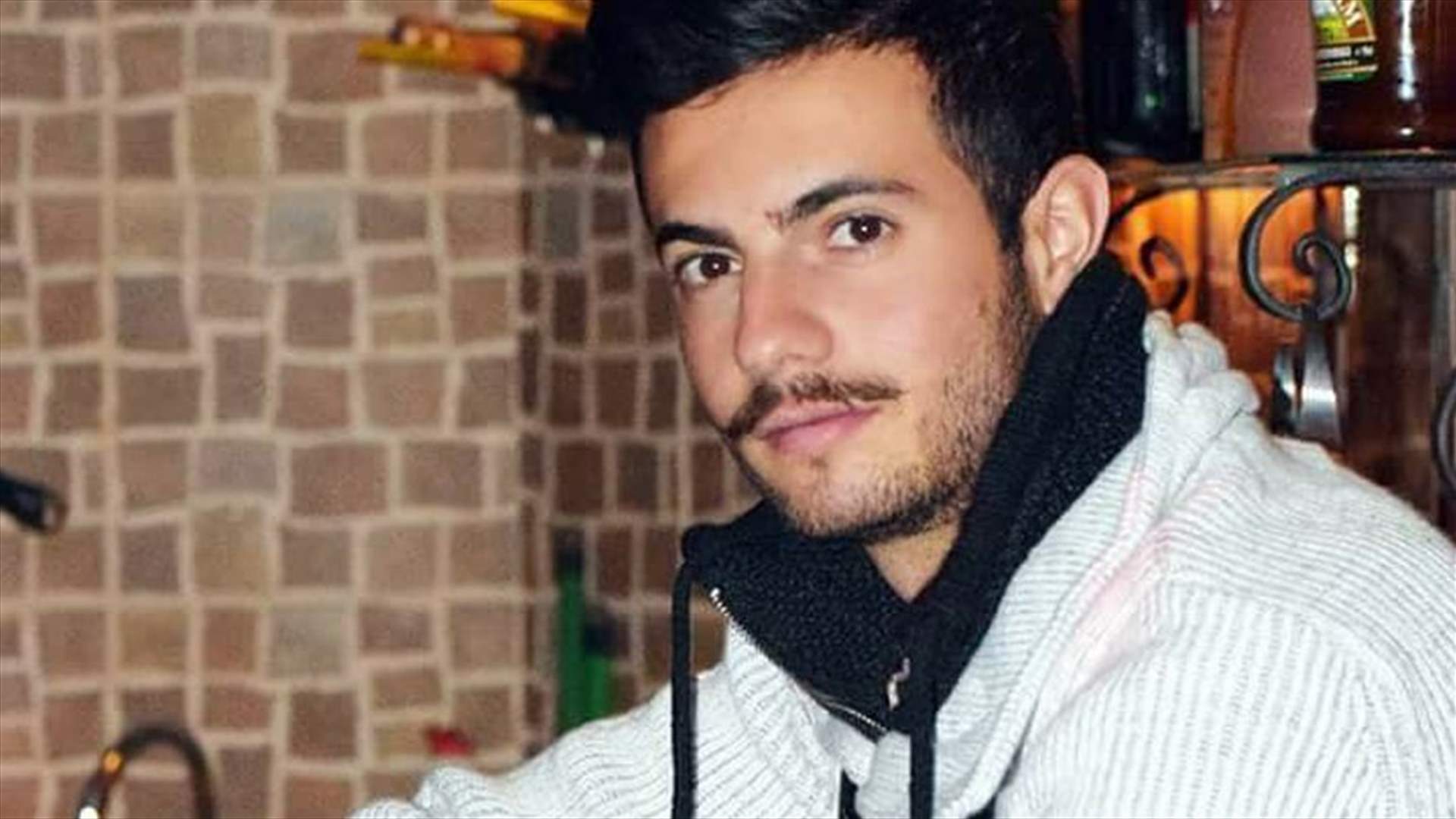 بالصور والفيديو - أصدقاء الشاب ريمون صعيب ودّعوه بألم: "صخور وجبال بشرّي رح تشتقلك"