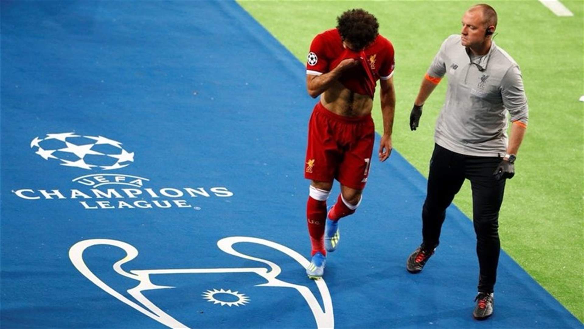 بعد تعرضه لاصابة قوية... تغريدة لمحمد صلاح عن المشاركة بكأس العالم!