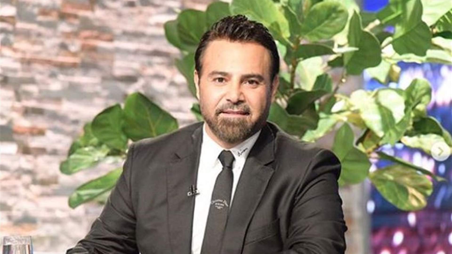 بالفيديو- عاصي الحلاني يوضح حقيقة إنتفاخ خدوده.. بوتوكس أو علاج من المرض؟