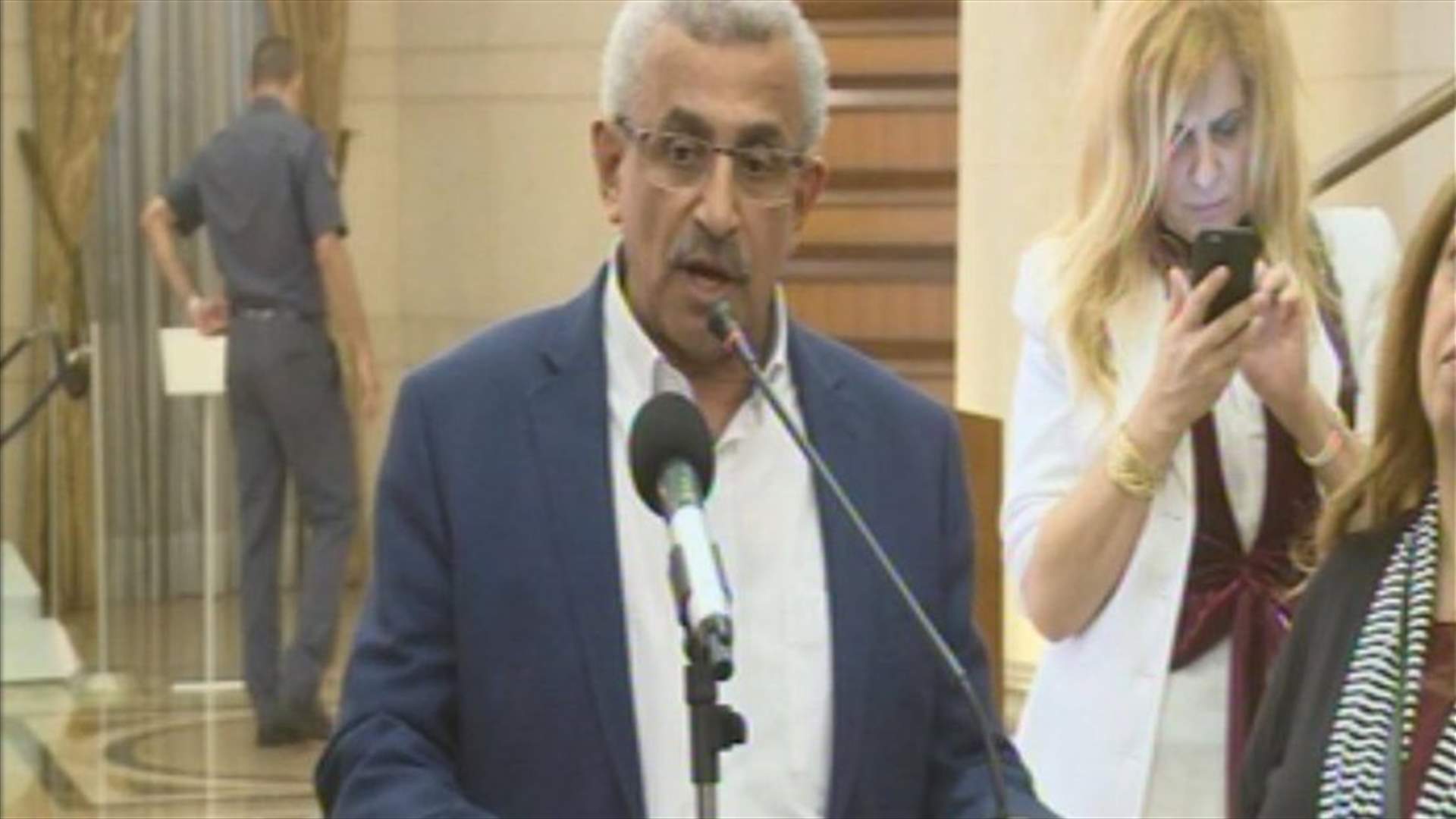 اسامة سعد: لا يعنينا موضوع المقاعد الوزارية وتوزيعها