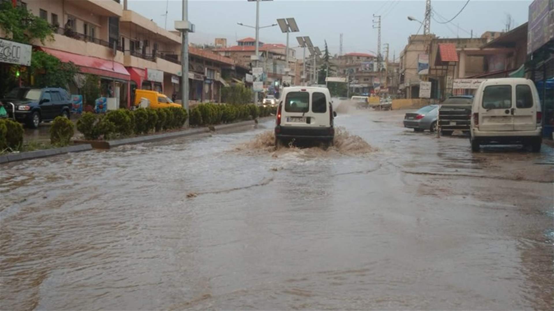 أمطار غزيرة في بعلبك