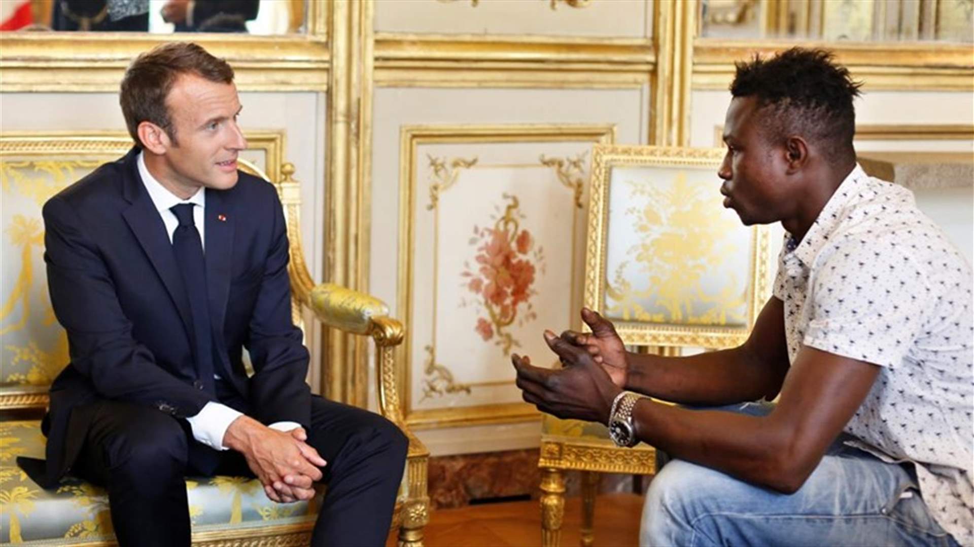 France makes Malian 'hero' legal for scaling building to save child