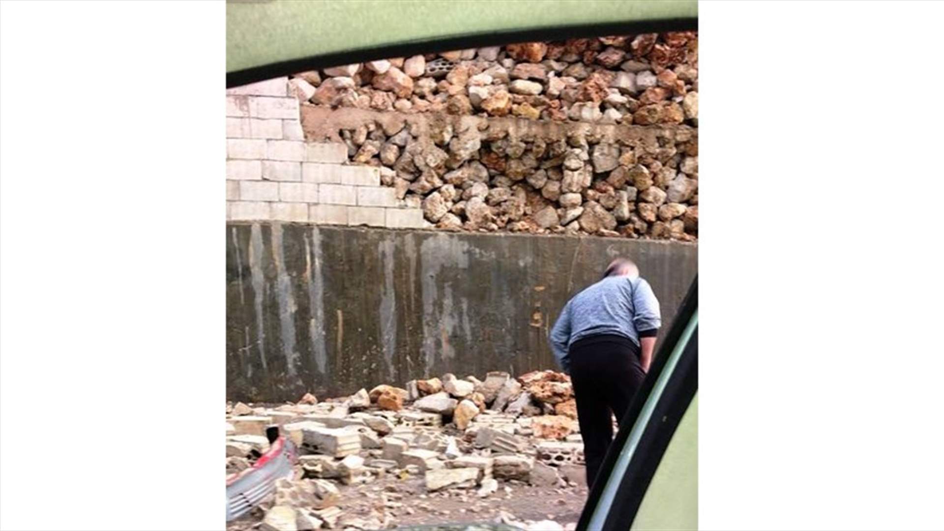 في الضنية... أضرار نتيجة الأمطار والسيول وحبات البرد