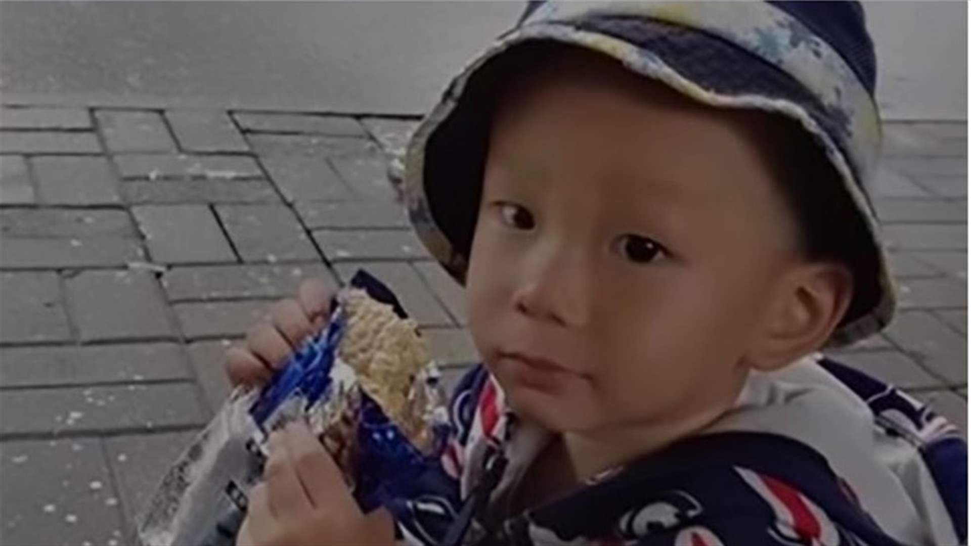 طفل غادر منزله الى الحضانة... فعاد جثة بسبب خطأ لا يُصدّق