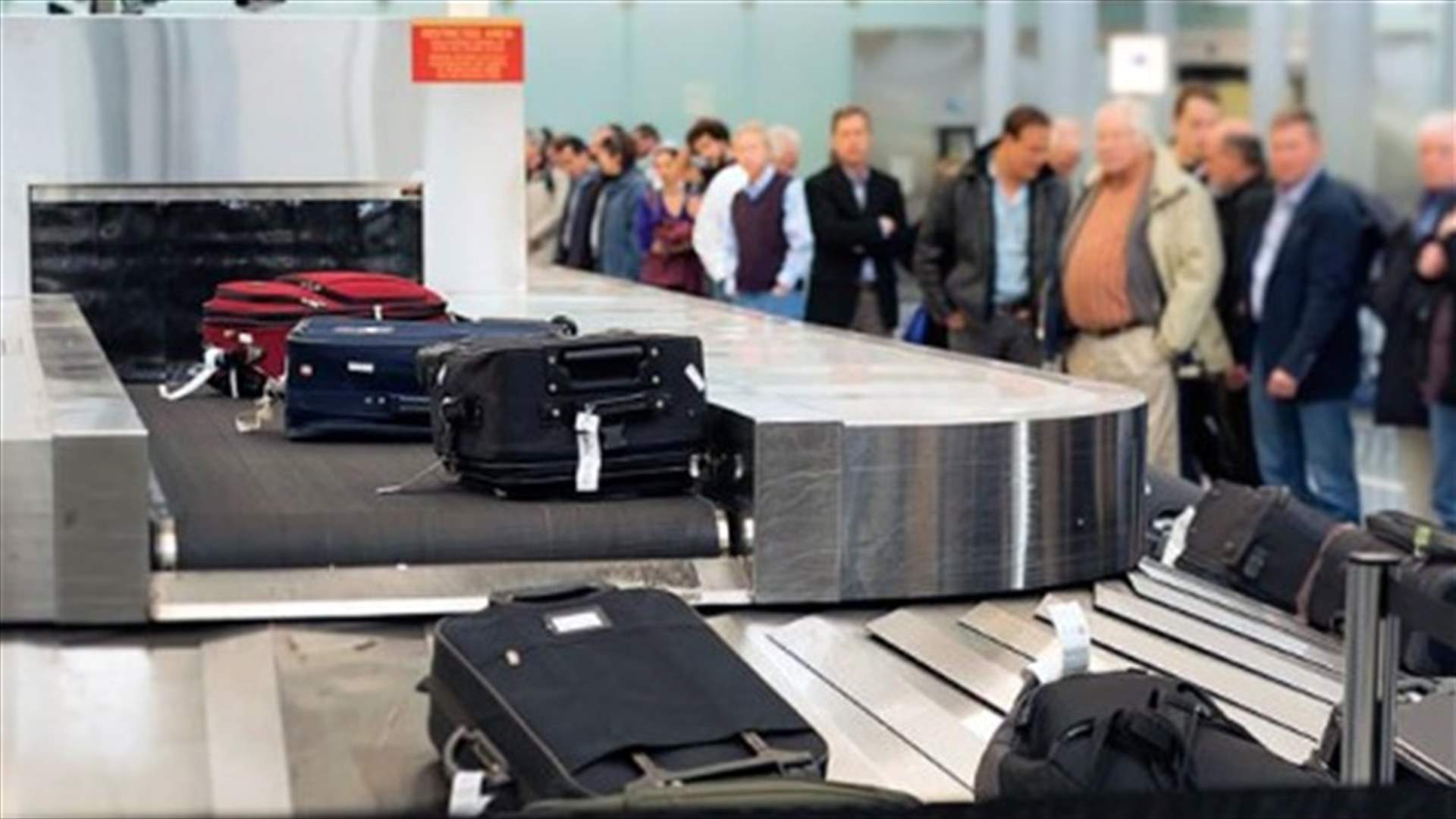 حيلتان ذكيتان لتجنّب زحمة طابور تسليم الحقائب في المطار