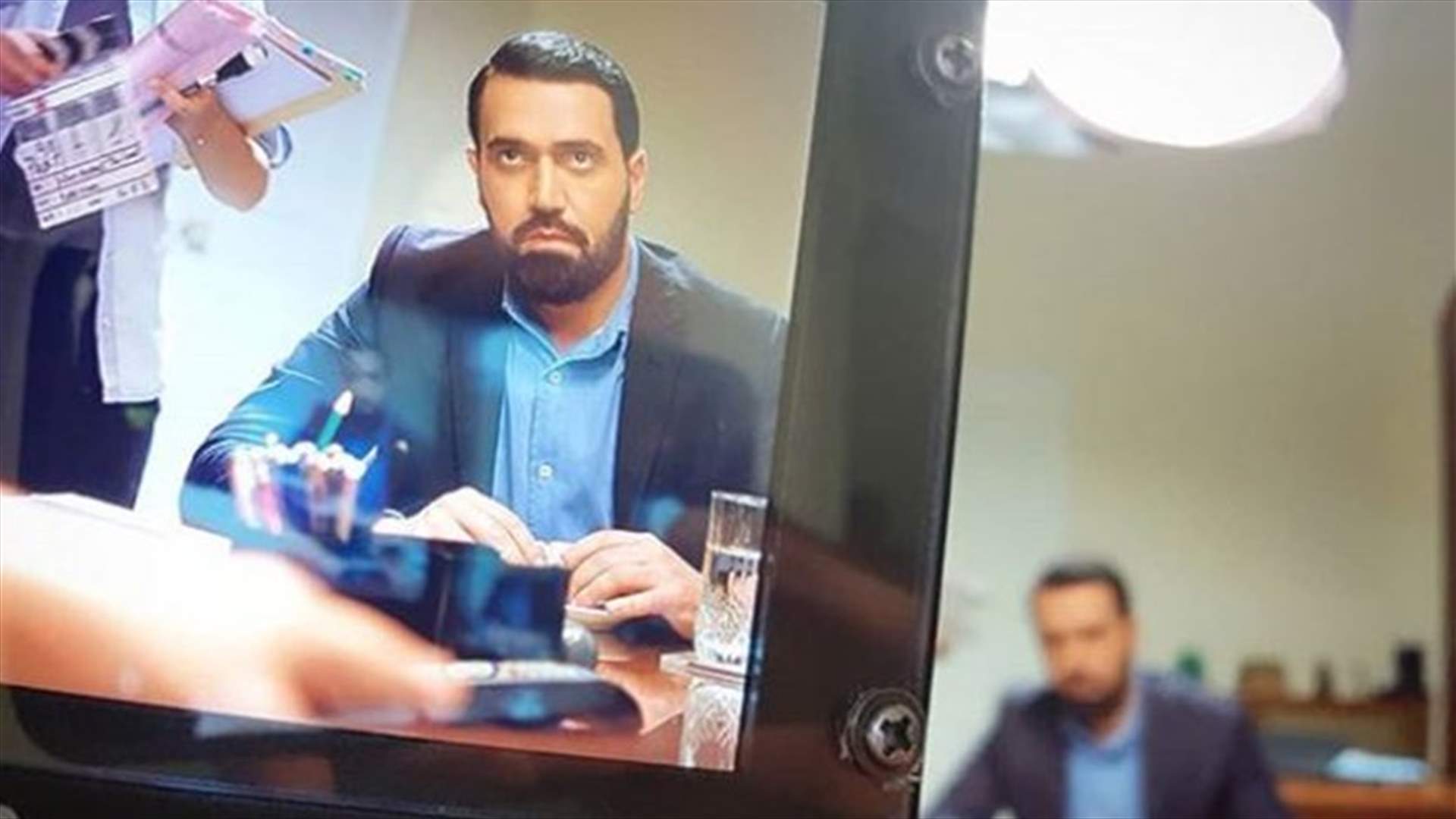 بالصورة- بعد جوليان فرحات.. طارق سويد يتخلّص من المحافظ كمال على طريقته!